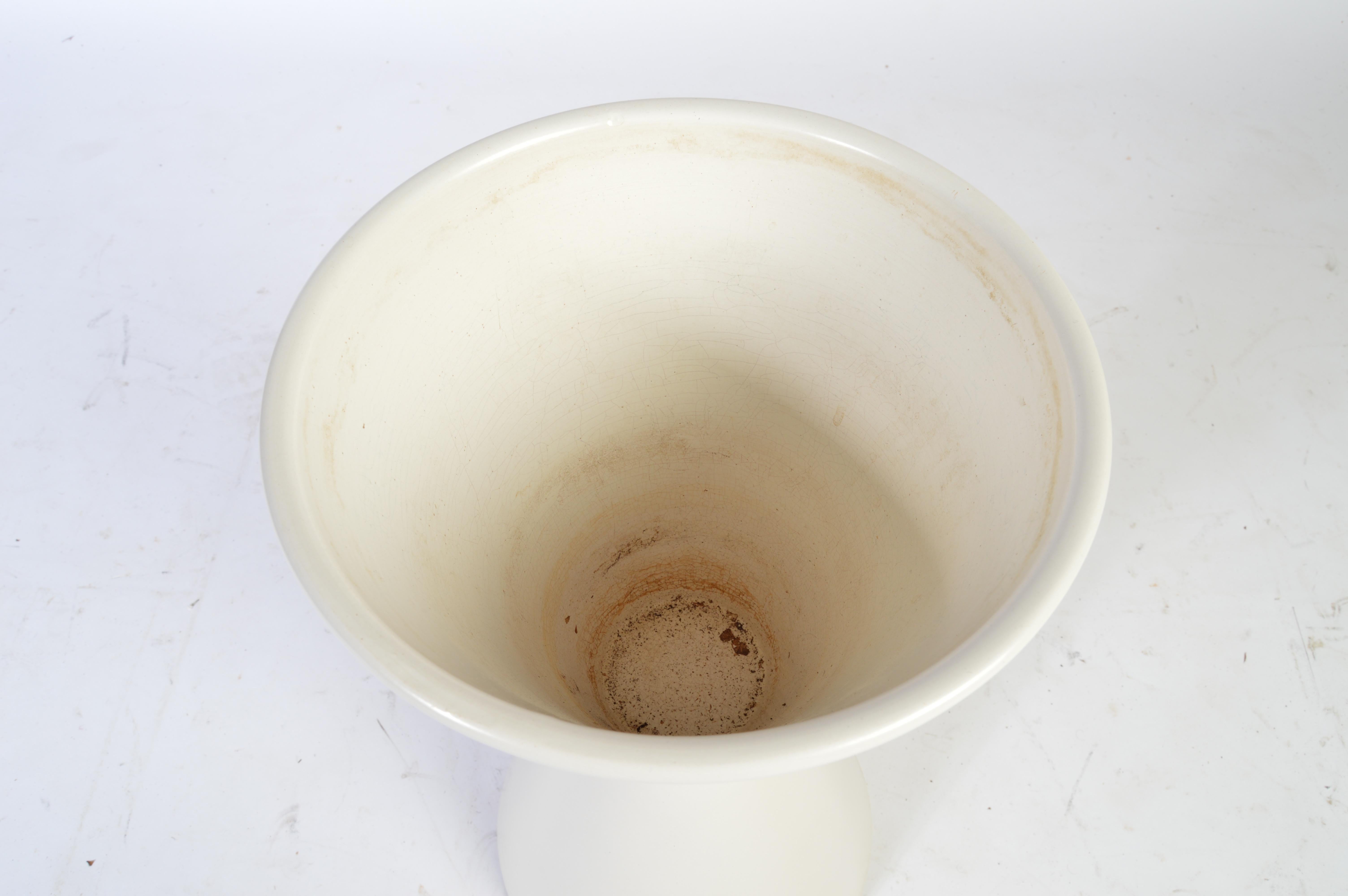 Mid-Century Modern Lagardo Tackett for Architectural Pottery Double Cone Ceramic Pottery Planter