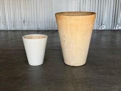 Lagardo Tackett für Architecural Pottery Keramisches Pflanzgefäß - Model No. 70 - Biskuit