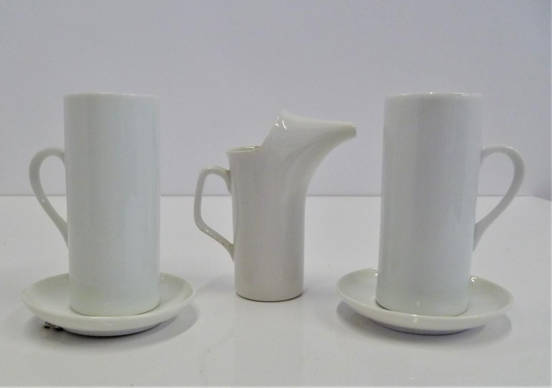 LaGardo Tackett 'Tack' Modern Grouping of White Cups and Saucers Plus Creamer In Good Condition In Miami, FL