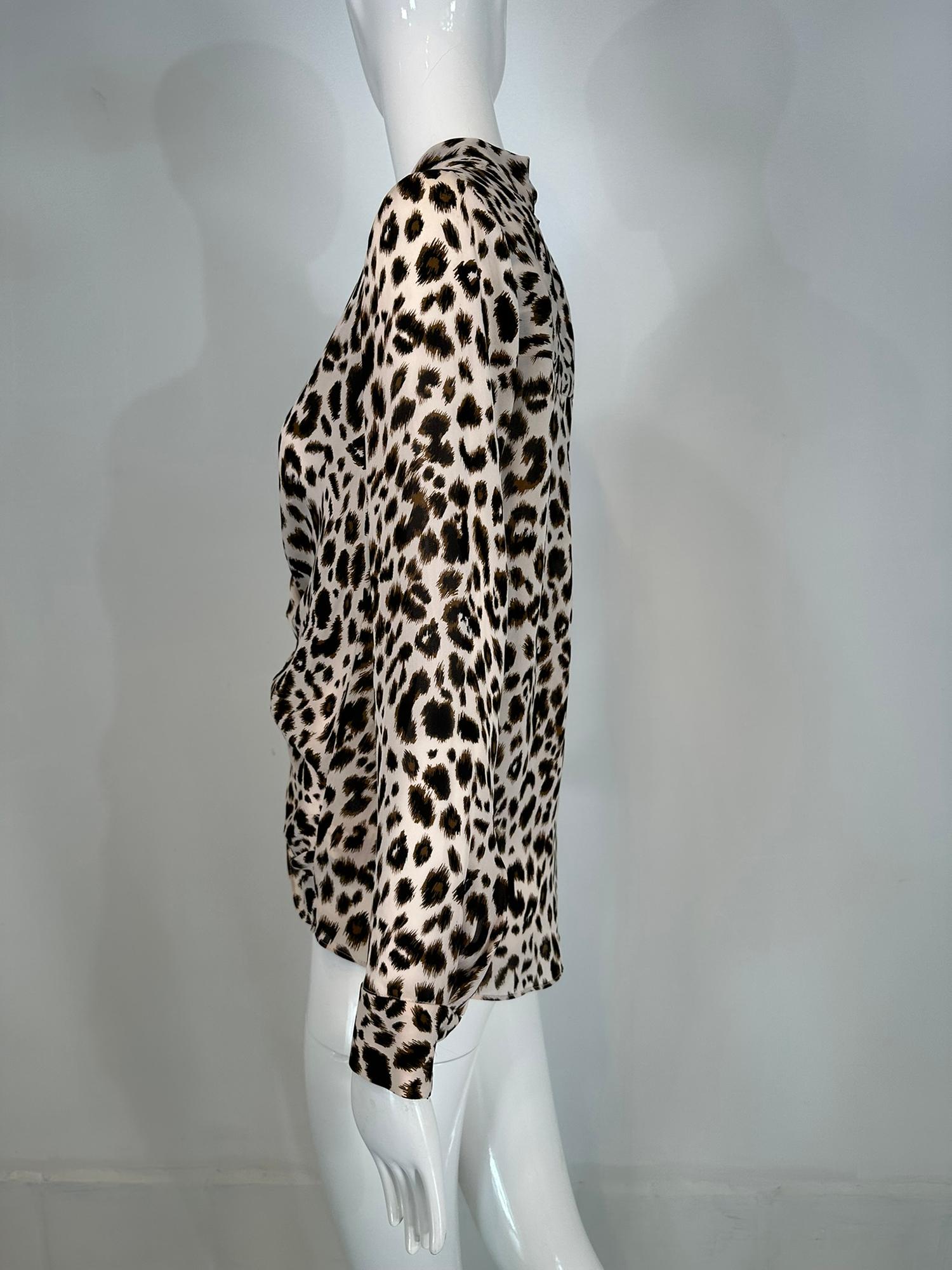 L’AGENCE Leopard Print Silk Plunge V Neckline Twisted Wrap Blouse XS For Sale 1