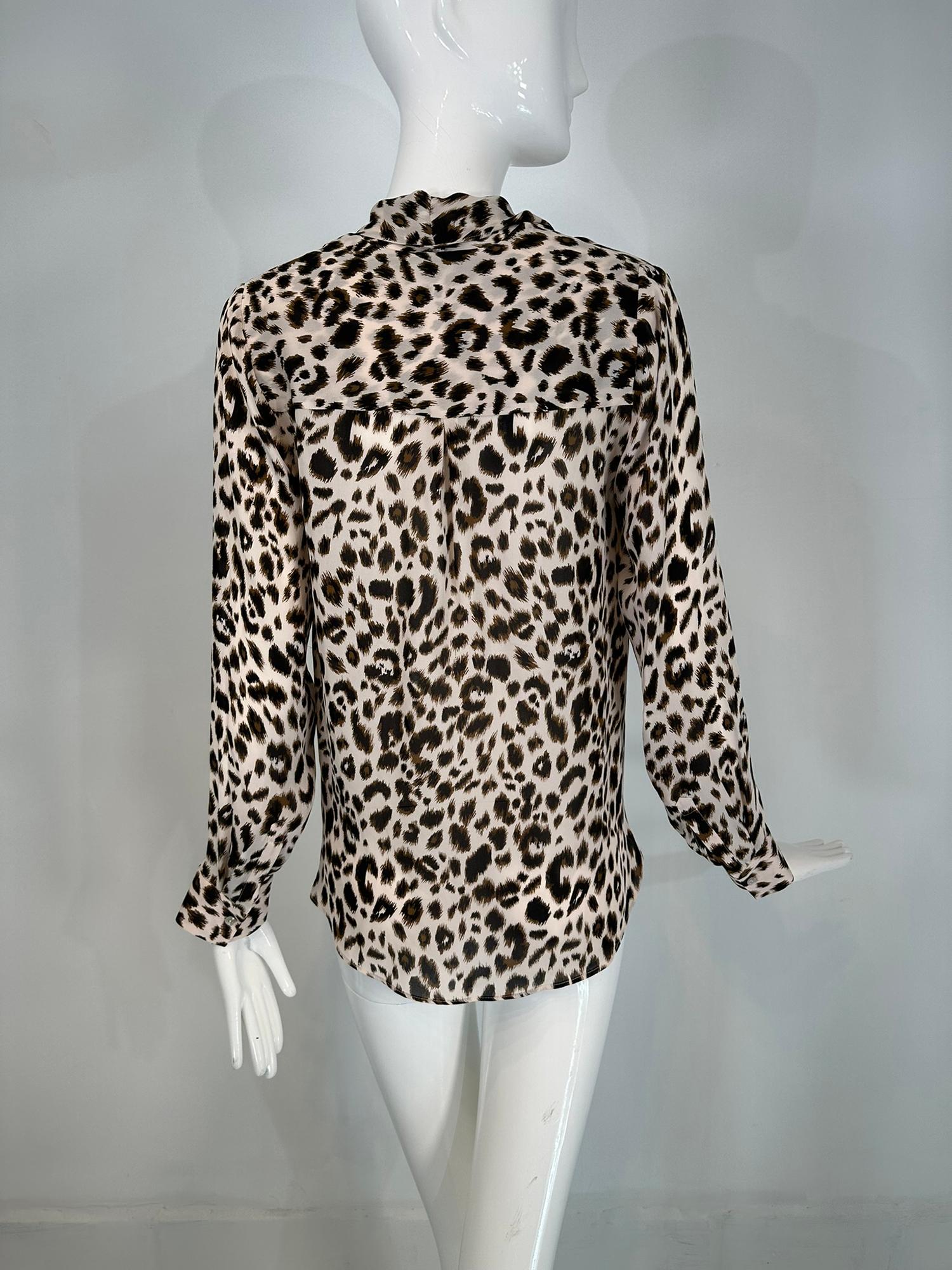 L’AGENCE Leopard Print Silk Plunge V Neckline Twisted Wrap Blouse XS For Sale 3