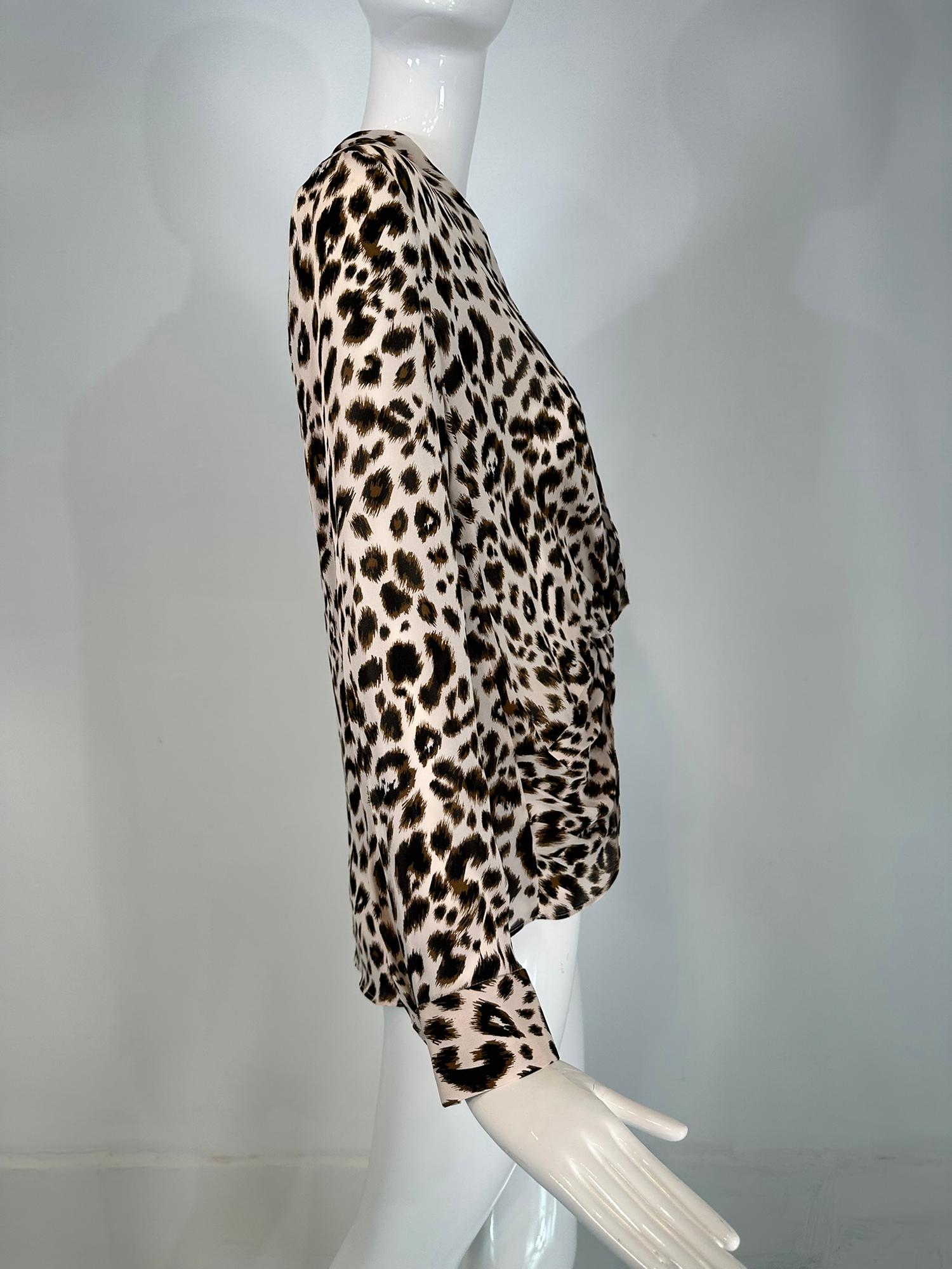 L’AGENCE Leopard Print Silk Plunge V Neckline Twisted Wrap Blouse XS For Sale 5