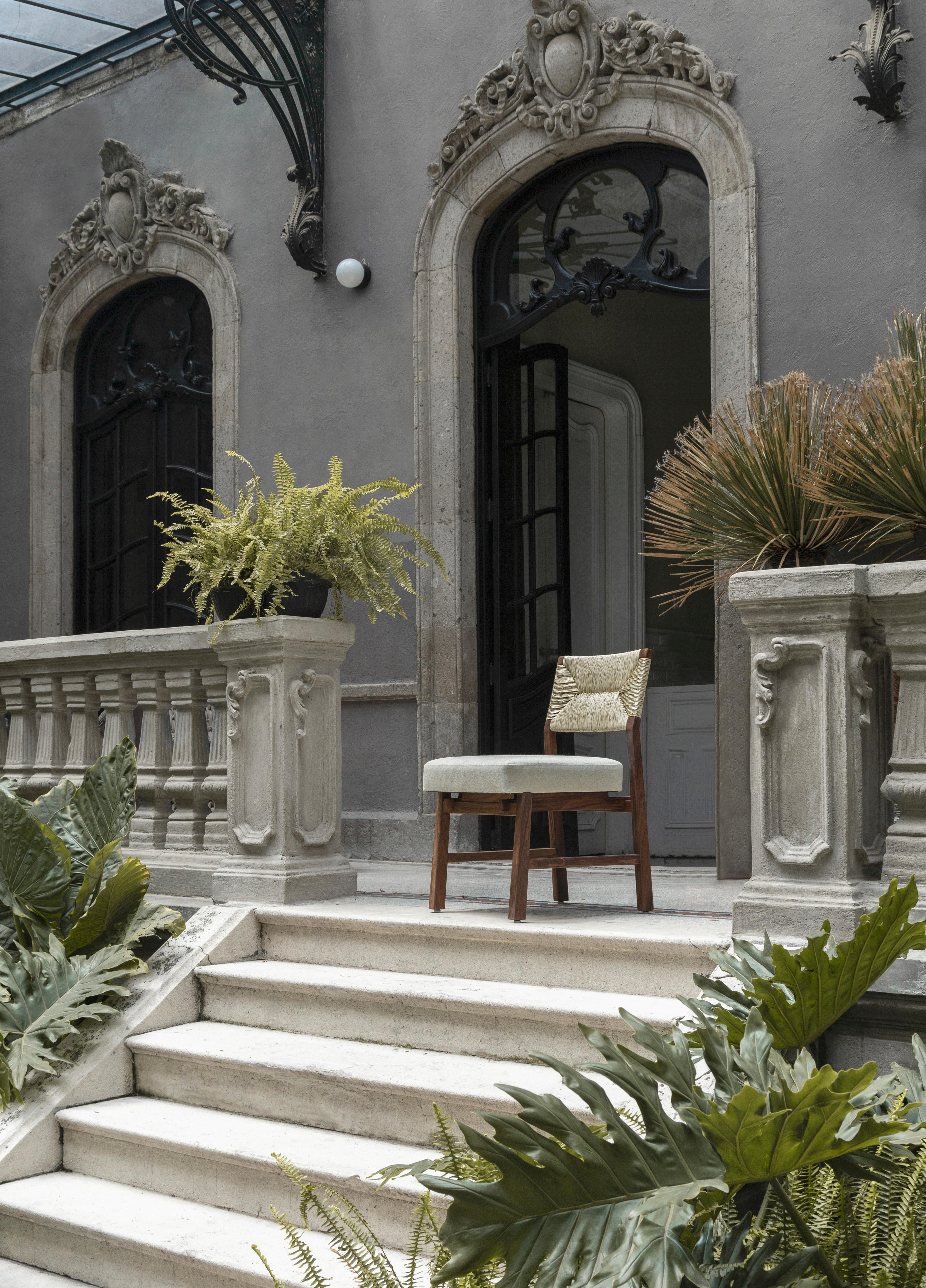 Fait main Chaise de salle à manger Lago avec dossier en fibre de palmier naturelle, design mexicain (Set 4) en vente