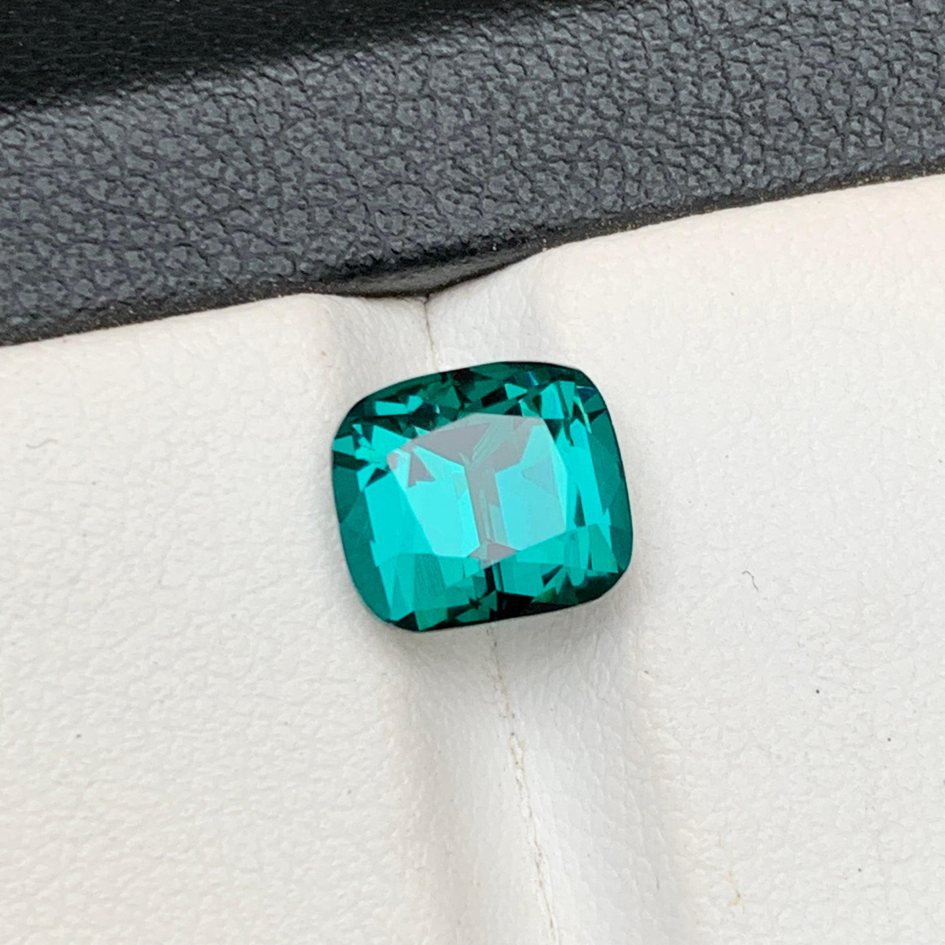 Contemporary Indigo Blue Natural Tourmaline Ring Loose Gemstone 3.04 Ct Cushion Cut-Jewelry For Sale