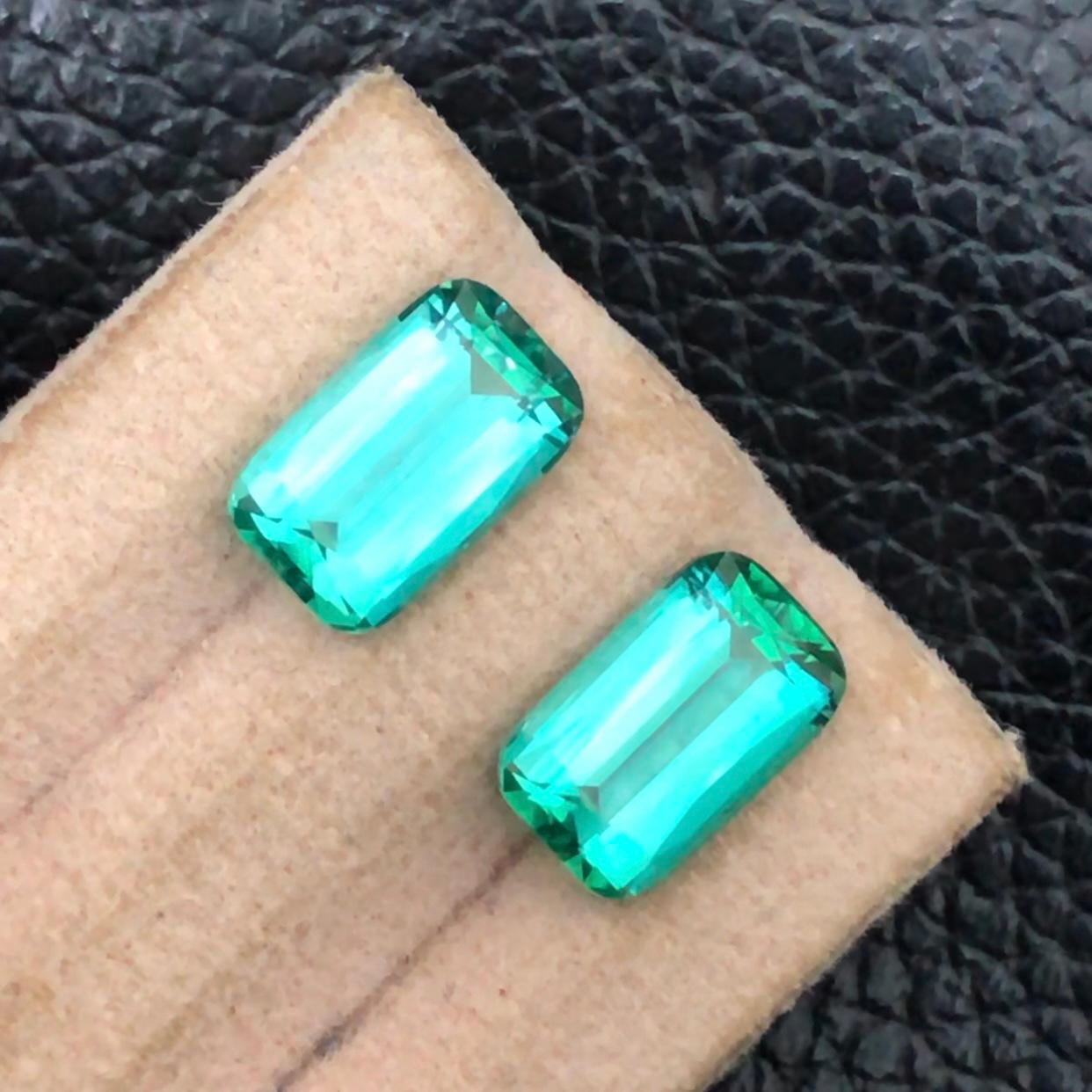 Pendientes de turmalina natural verde azulado Laguna Pareja de piedras sueltas Juego de 8 quilates Corte cojín en venta