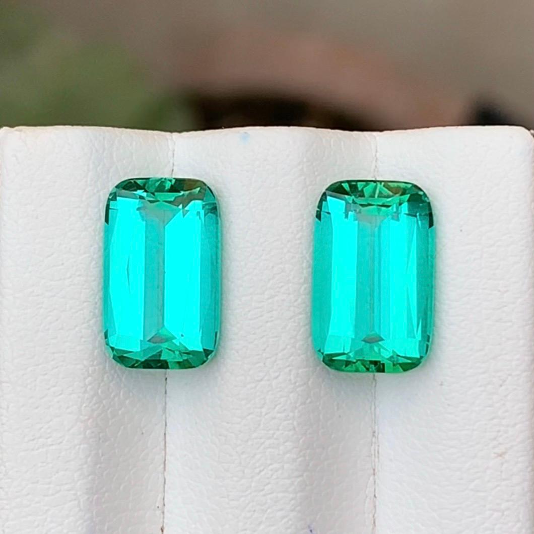 Pendientes de turmalina natural verde azulado Laguna Pareja de piedras sueltas Juego de 8 quilates en Nuevo estado para la venta en Peshawar, PK