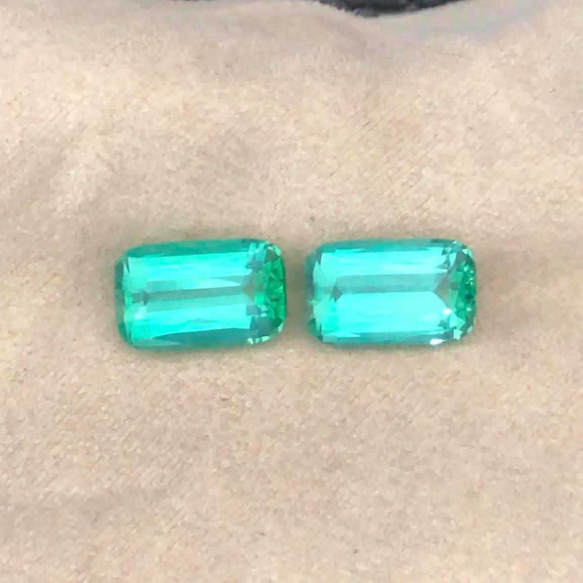 Femenino o masculino Pendientes de turmalina natural verde azulado Laguna Pareja de piedras sueltas Juego de 8 quilates en venta