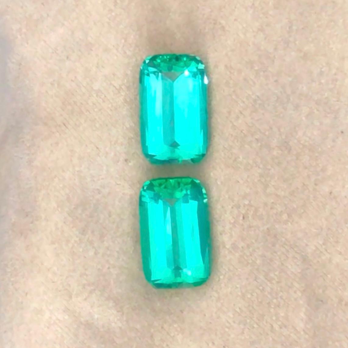 Pendientes de turmalina natural verde azulado Laguna Pareja de piedras sueltas Juego de 8 quilates en venta 1