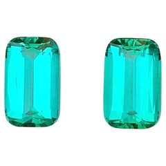 Pendientes de turmalina natural verde azulado Laguna Pareja de piedras sueltas Juego de 8 quilates