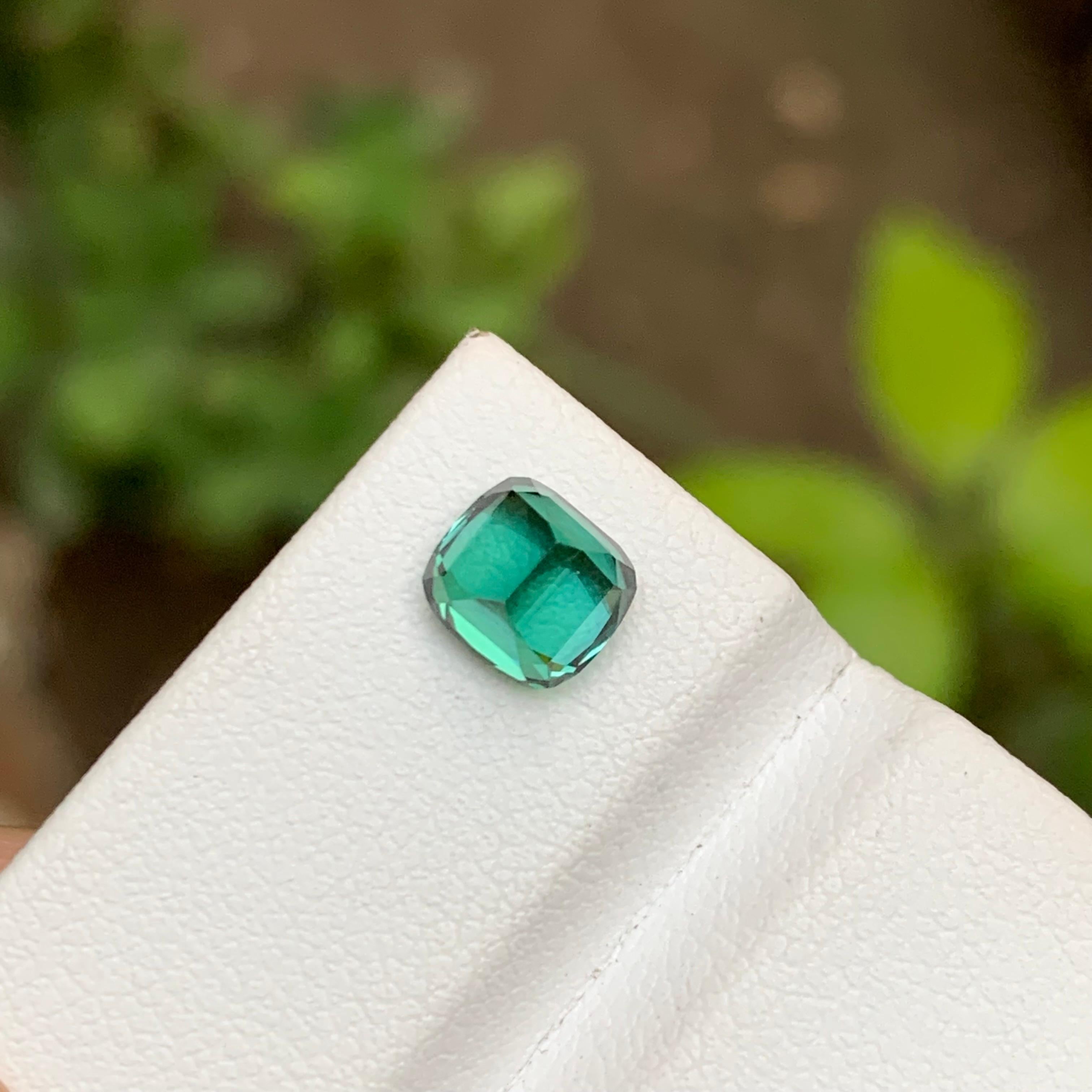 Gema Turmalina Natural Verde Azulado Laguna Cojín Cuadrado de 1,65 qt para Anillo en Nuevo estado para la venta en Peshawar, PK