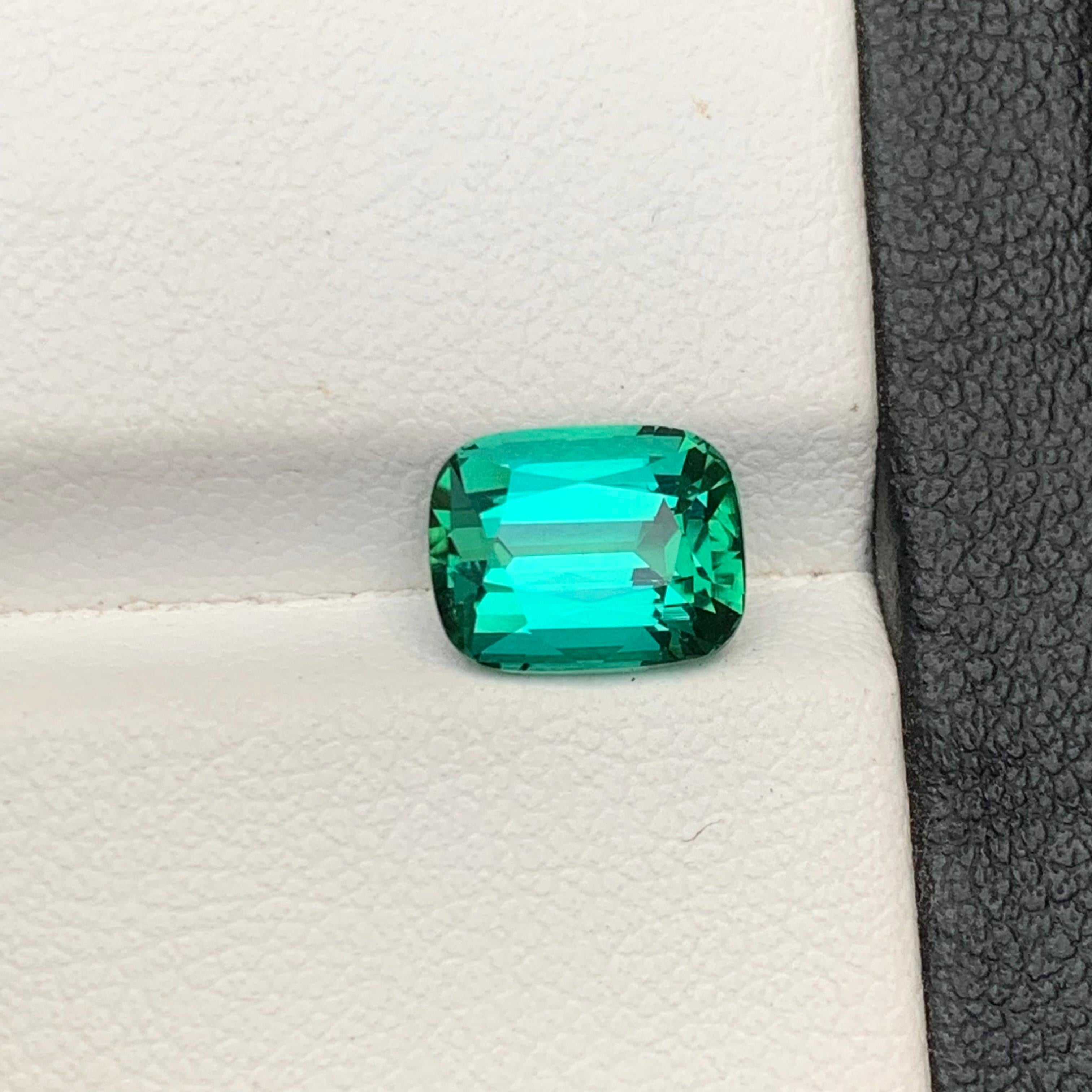 Anillo de turmalina natural verde azulado laguna Gema suelta 2,35 qt talla cojín Contemporáneo en venta