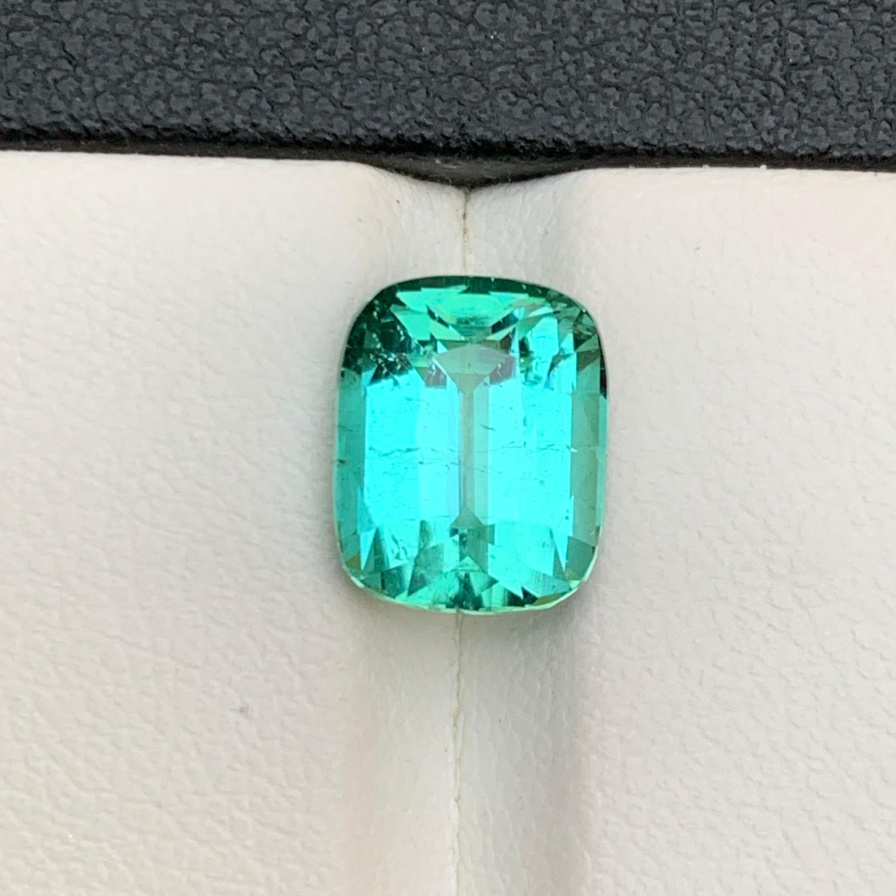 Taglio cuscino Anello di tormalina naturale Lagoon Bluish Green Gemma sciolta 4,75 Ct Cuscino-Gioiello in vendita