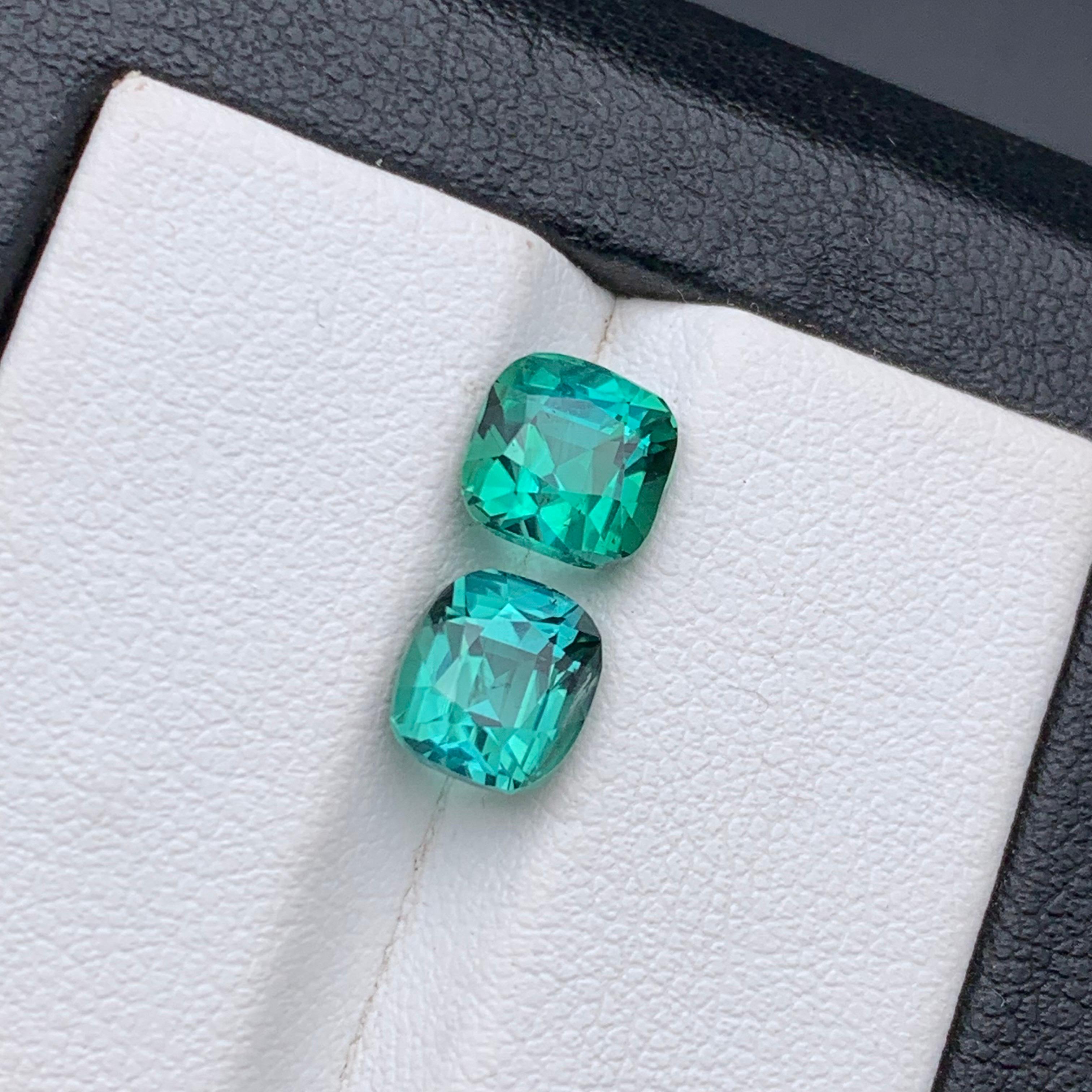 Contemporaneo Lagoon Bluish Green Natural Tourmaline Ring Loose Gemstones 3.65 Ct Cushion Cut in vendita