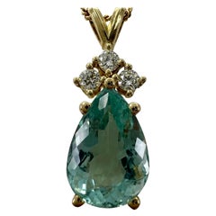Lagoon Halskette mit Anhänger aus 18 Karat Gelbgold mit grünem, blauem Aquamarin und Diamant im Birnenschliff