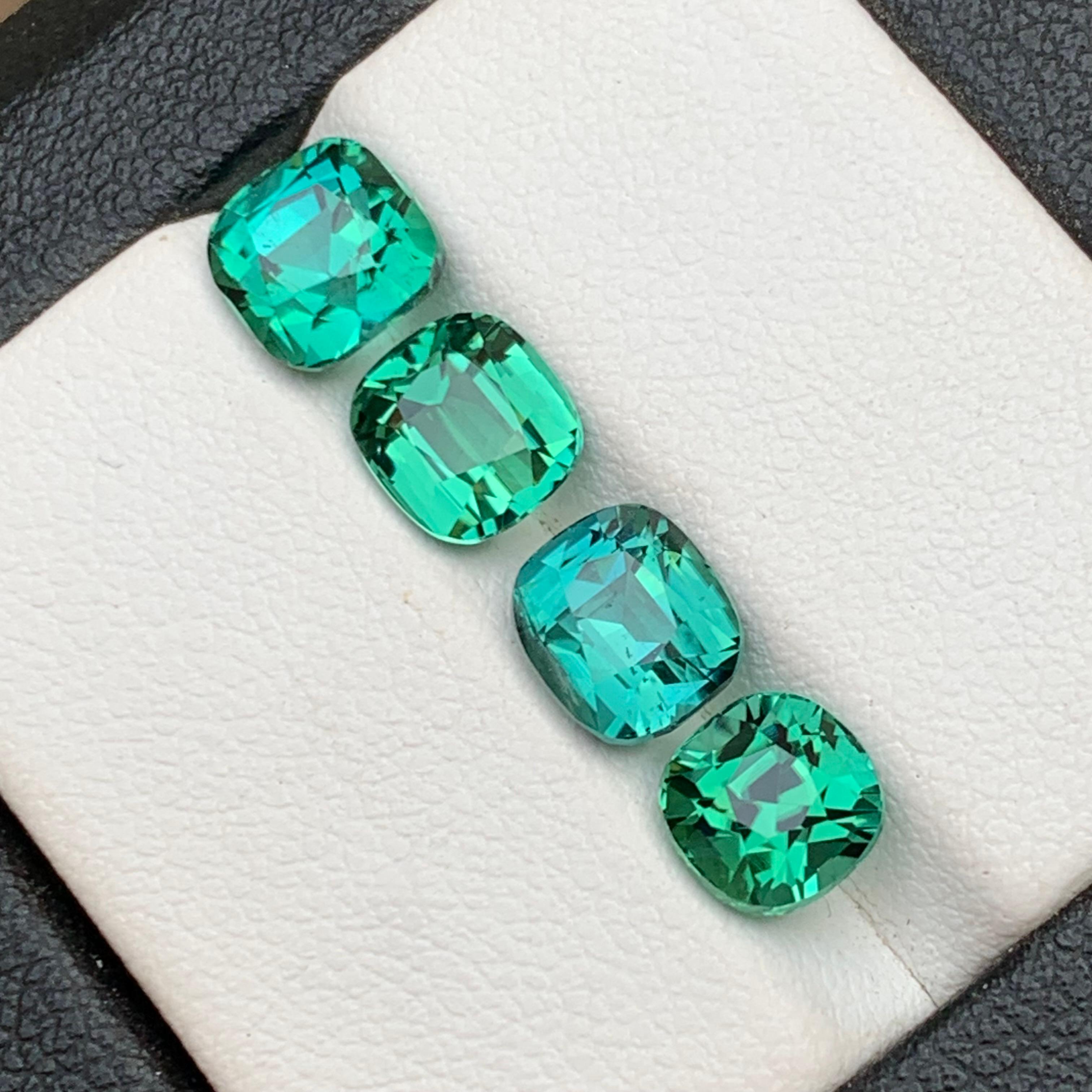 Women's or Men's Lagoon Green & Blue Natural Tourmaline Loose Gemstones Lot 6.60 Ct Cushion Cut For Sale