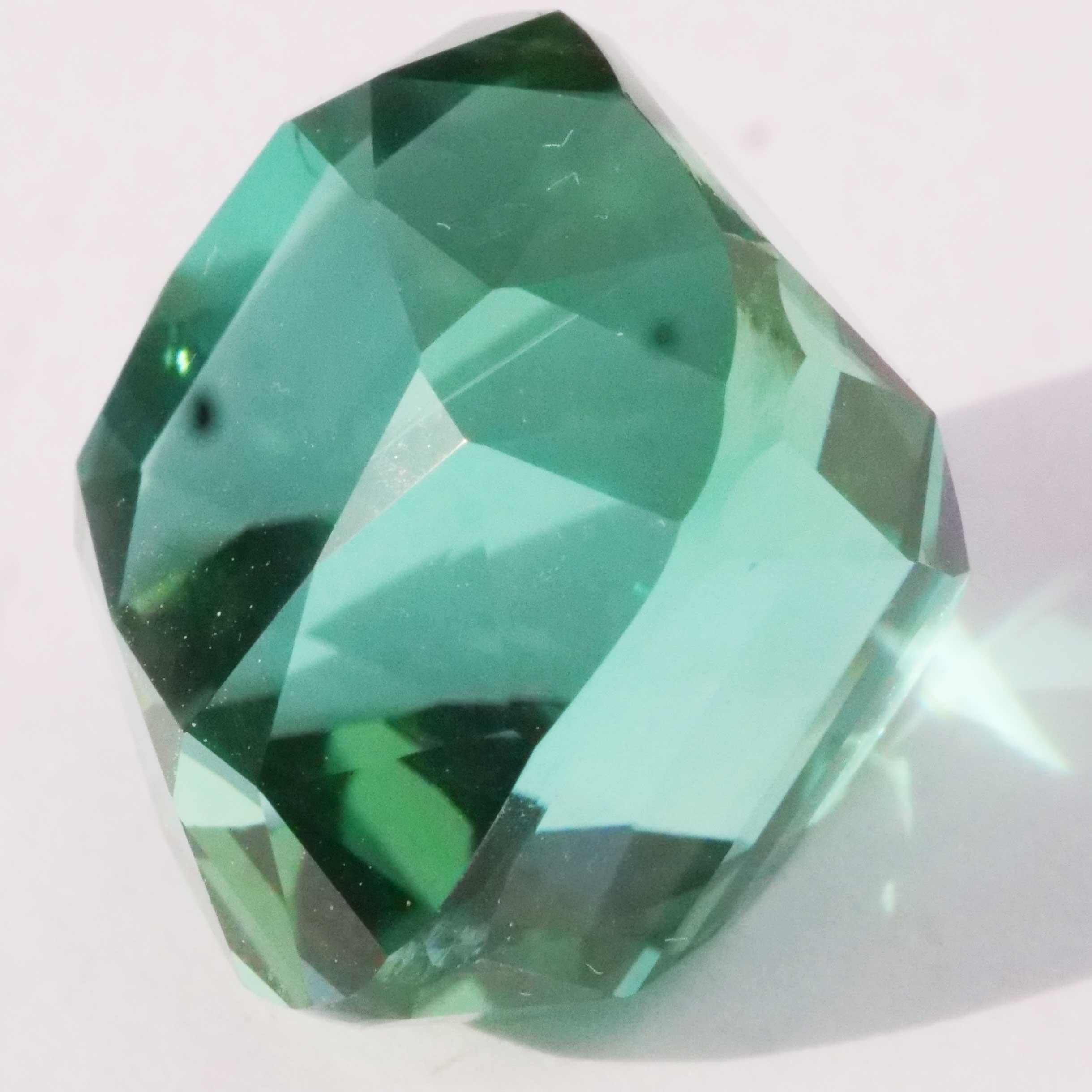 Lagoon Tourmaline AAA+ 33 ct Afghanistan / Kunar 98% pure Investment Gem DDI cer In New Condition For Sale In Viena, Viena