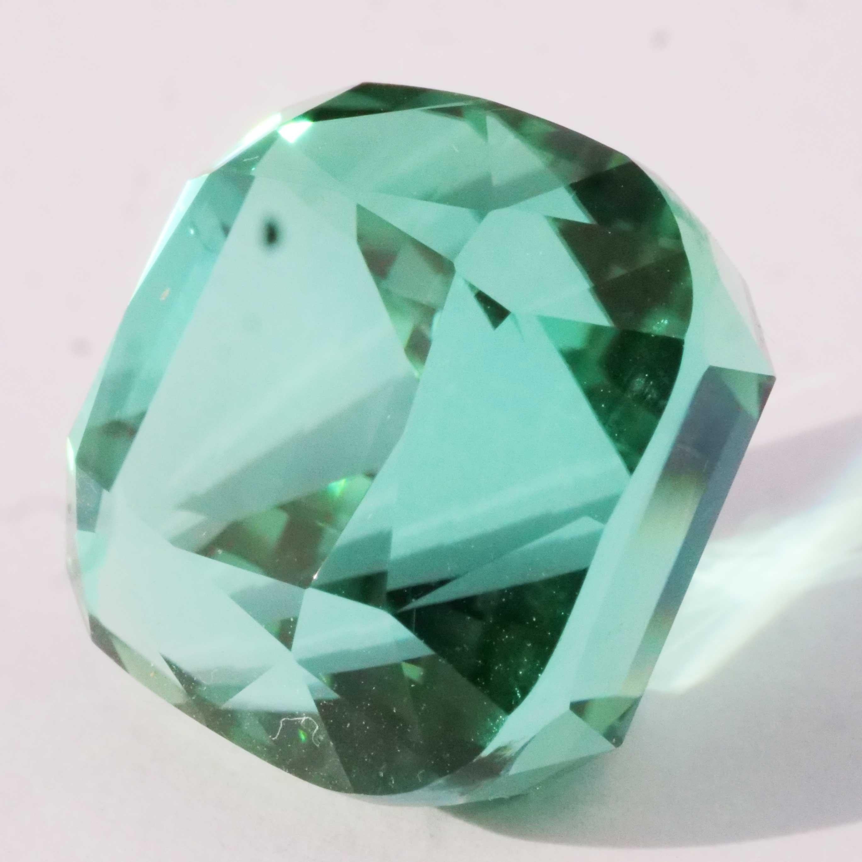 Women's or Men's Lagoon Tourmaline AAA+ 33 ct Afghanistan / Kunar 98% pure Investment Gem DDI cer For Sale
