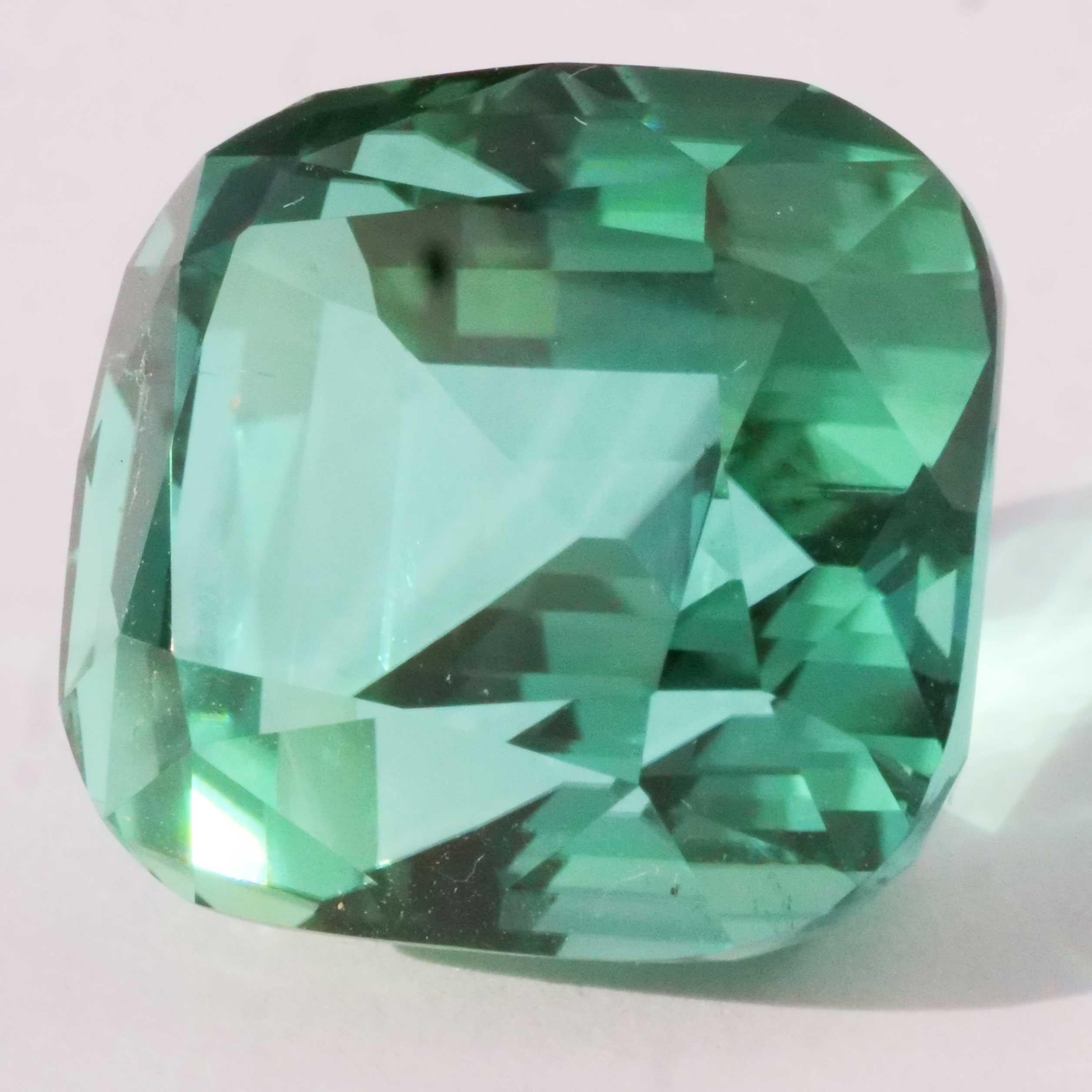 Lagoon Tourmaline AAA+ 33 ct Afghanistan / Kunar 98% pure Investment Gem DDI cer For Sale 1