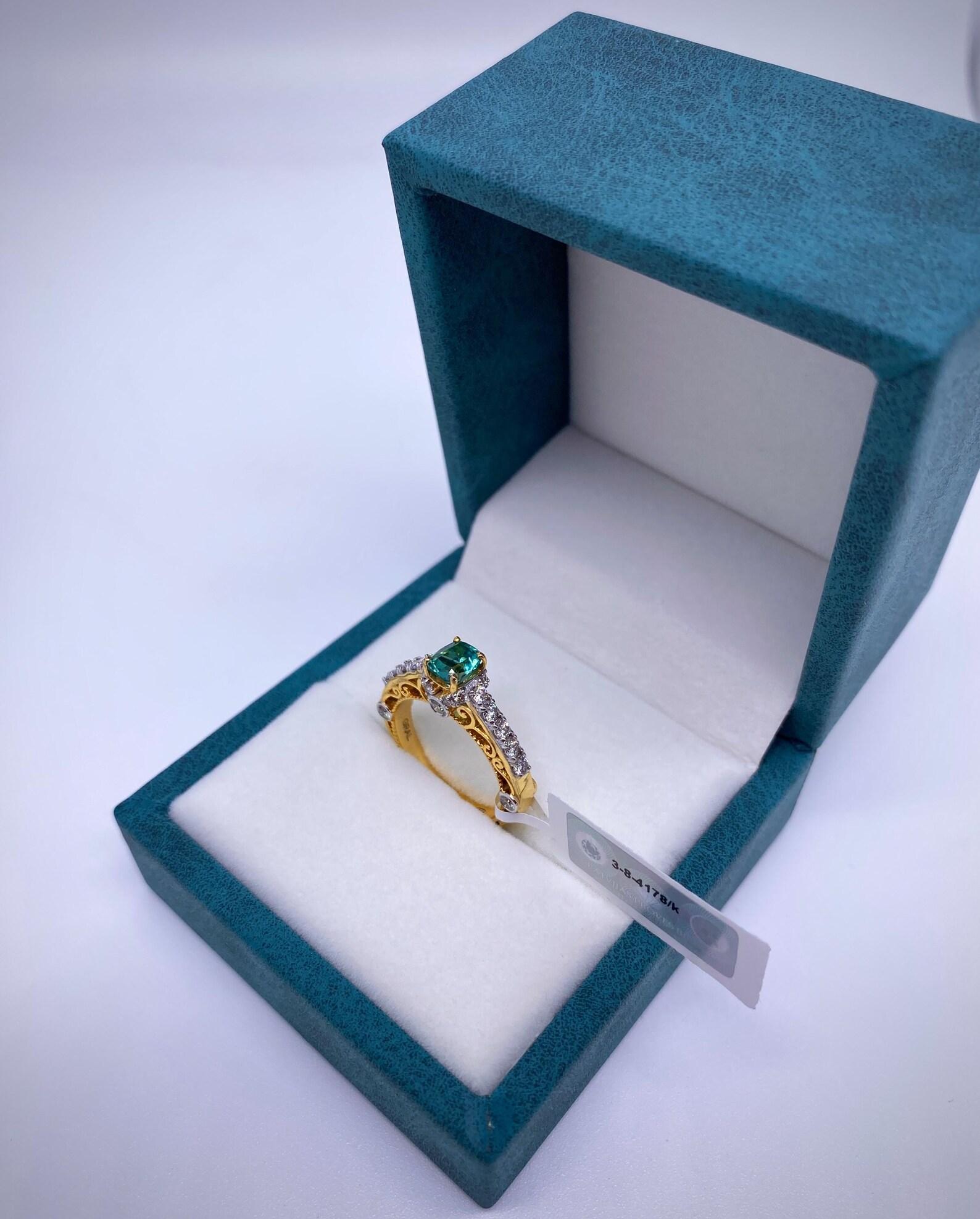 Lagoon Tourmaline and Diamonds natural gemstone Ring, 14 Karat Yellow Gold, 7US In New Condition For Sale In Daugavpils, LV