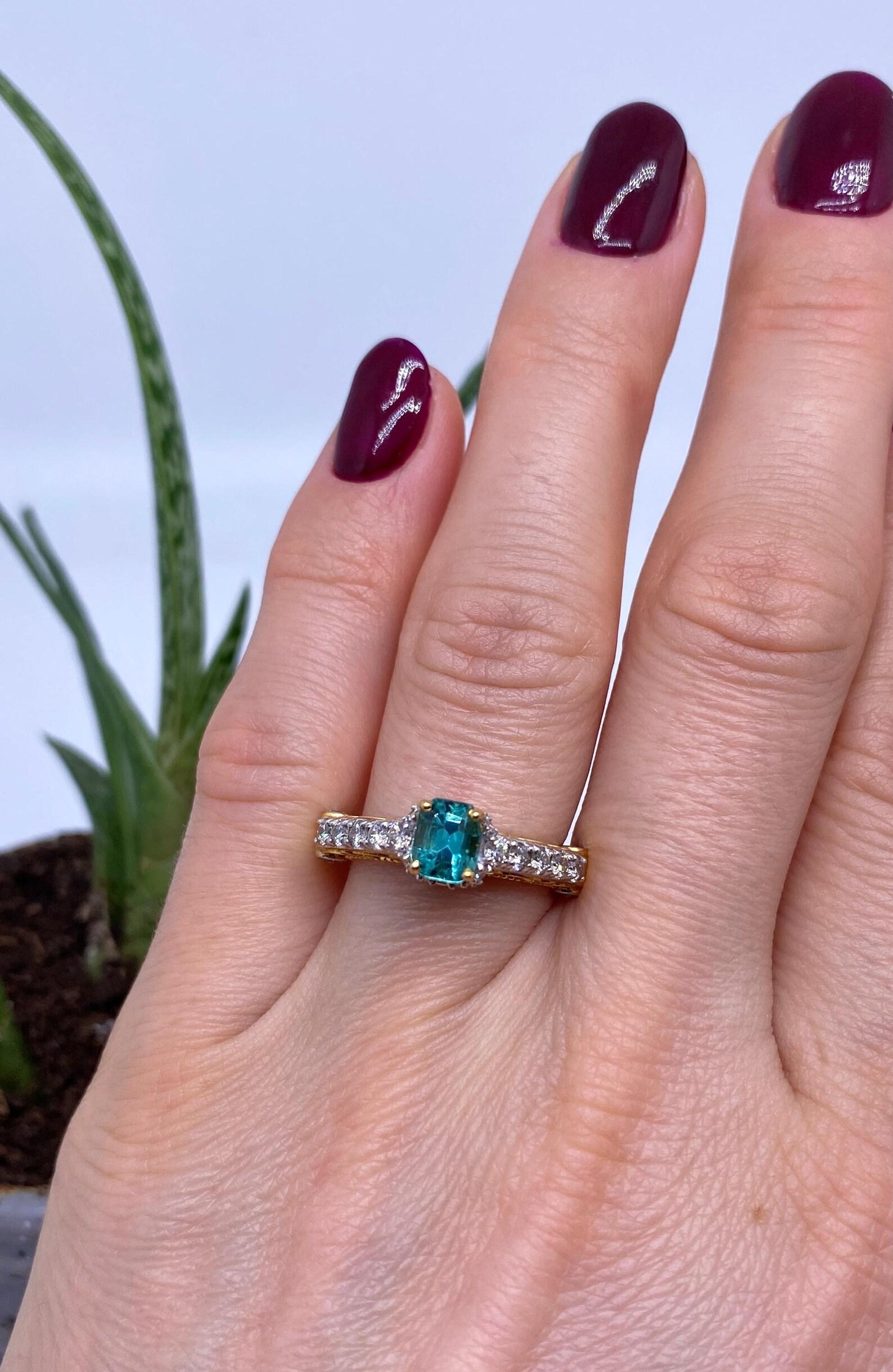 Lagoon Tourmaline and Diamonds natural gemstone Ring, 14 Karat Yellow Gold, 7US For Sale 1