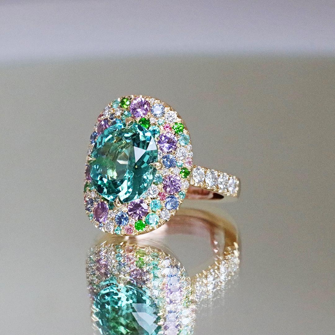 Lagoon Tourmaline Diamond Sapphire Paraïba Tourmaline Spinel Demantoid Ring In New Condition In Antwerp, BE