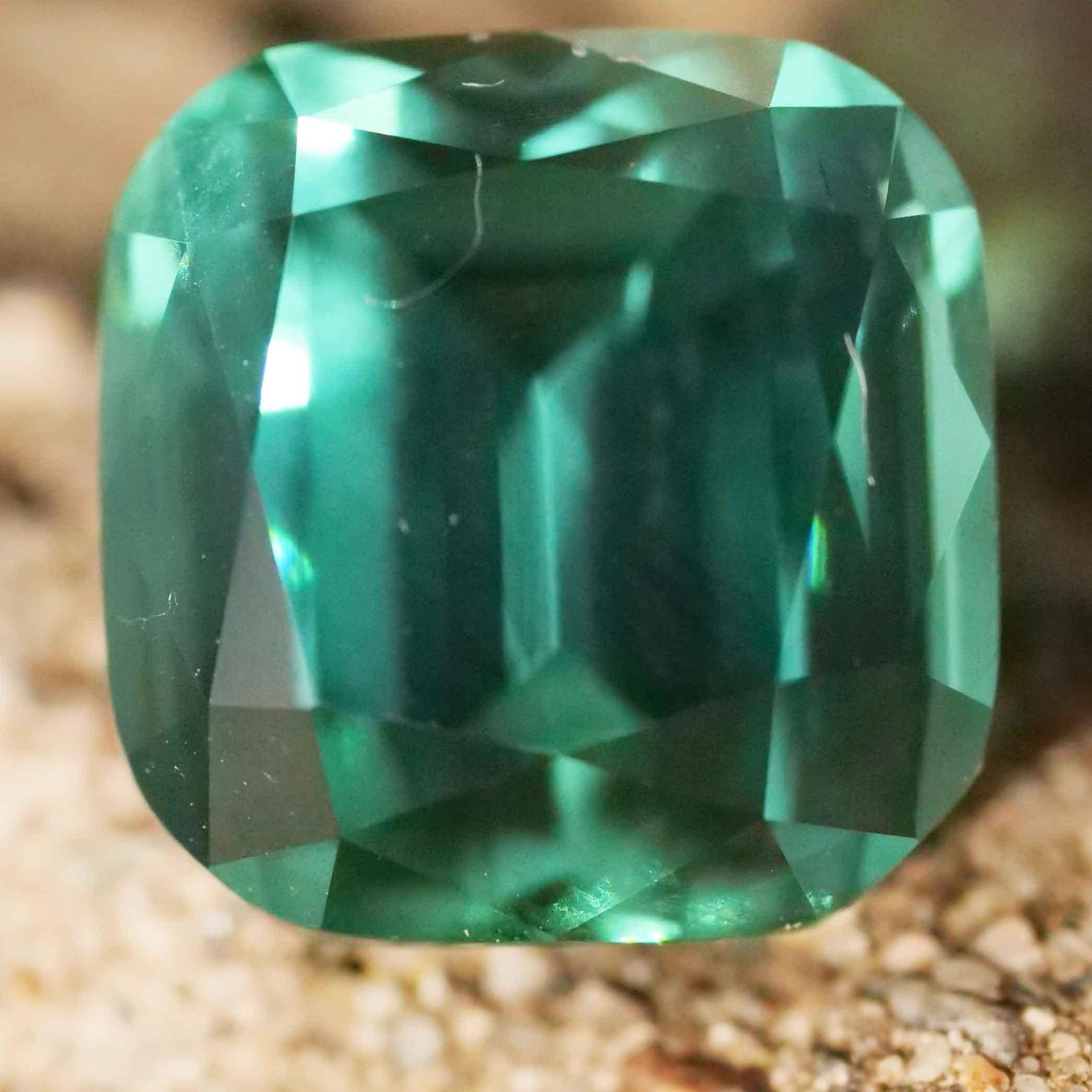 Women's or Men's Lagoon Tourmaline super Class AAA+ 22 ct Afghanistan 98% pure Investment For Sale