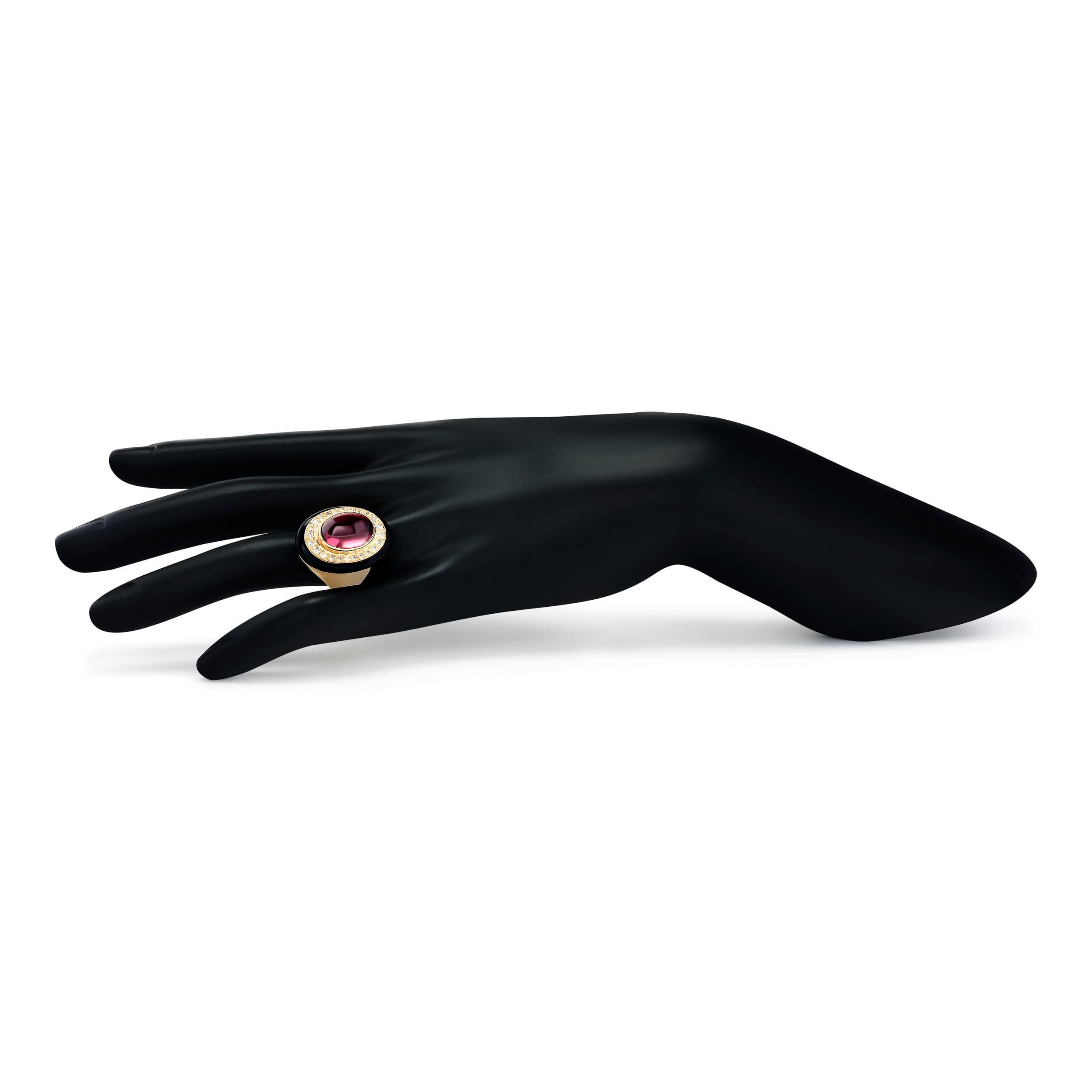 Lago Bague en or jaune 14 carats avec tourmaline rose cabochon, diamant et onyx noir Bon état à Philadelphia, PA