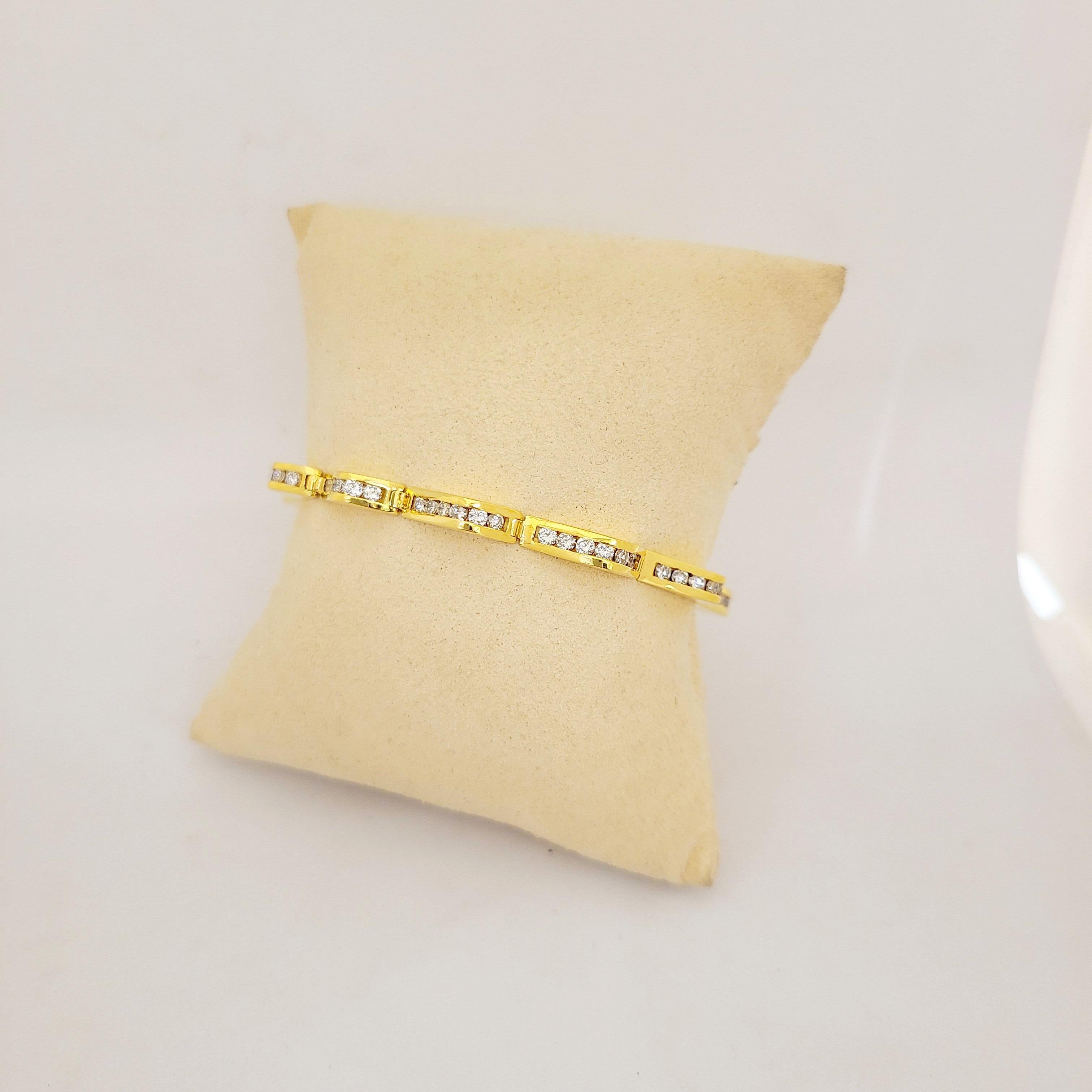 Retro Lagos 18 Karat Yellow Gold and 3.20 Carat Diamonds Wave Bracelet For Sale