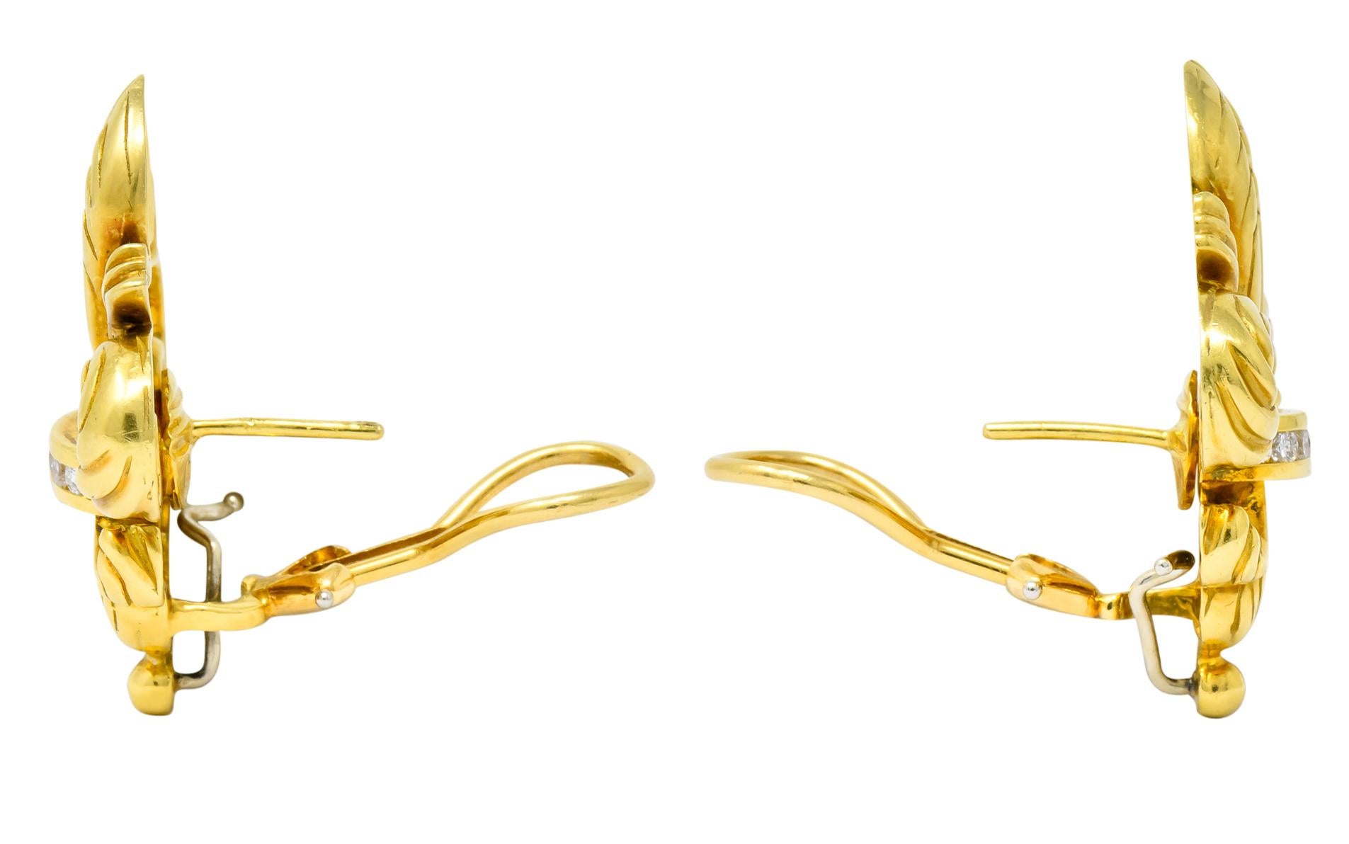 Lagos 1990s Vintage Diamond 18 Karat Gold Fleur-De-Lis Earrings In Excellent Condition In Philadelphia, PA