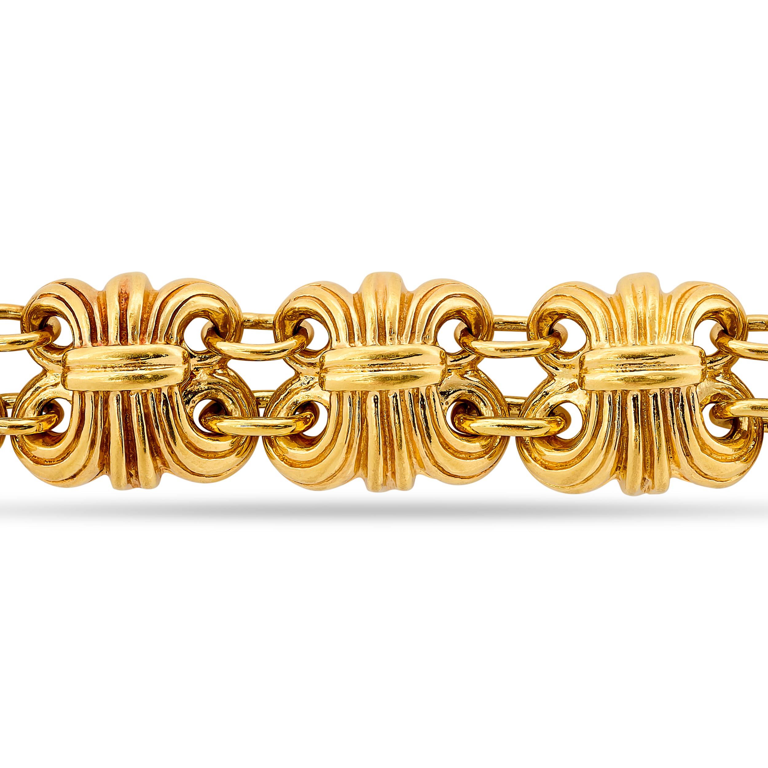 Adorn your wrist with a Lagos Fleur de Lis style gold bracelet, an intricate design with timeless sophistication.

Made in 22 karat yellow gold with an 18 karat catch.
Bracelet length is 7