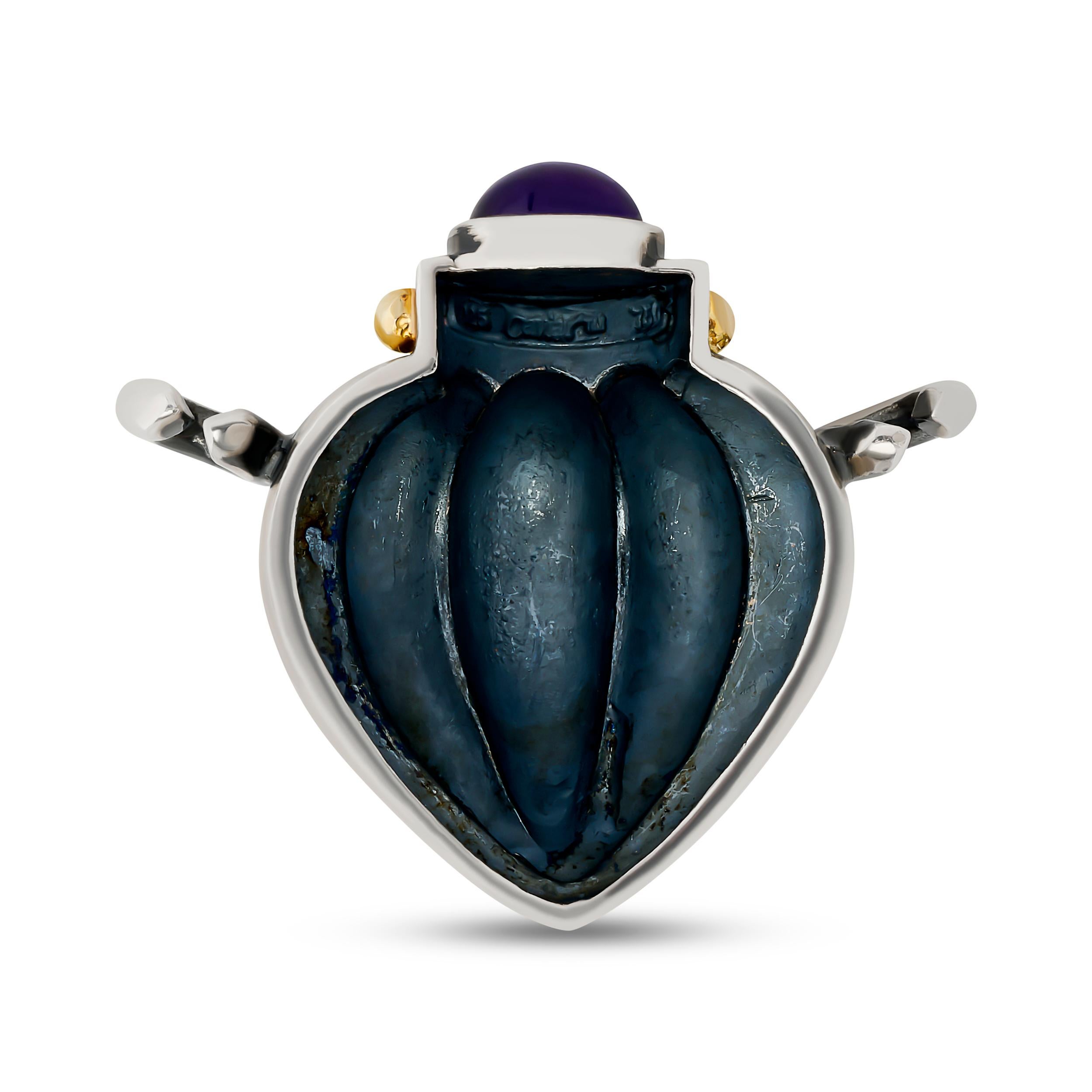 Cabochon Ciondolo a forma di cuore con ametista in argento e oro giallo 18 carati Lagos Caviar in vendita