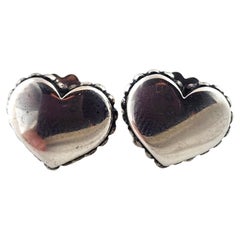 LAGOS Caviar Pendientes de plata de ley y oro amarillo de 14 quilates con forma de corazón #18379