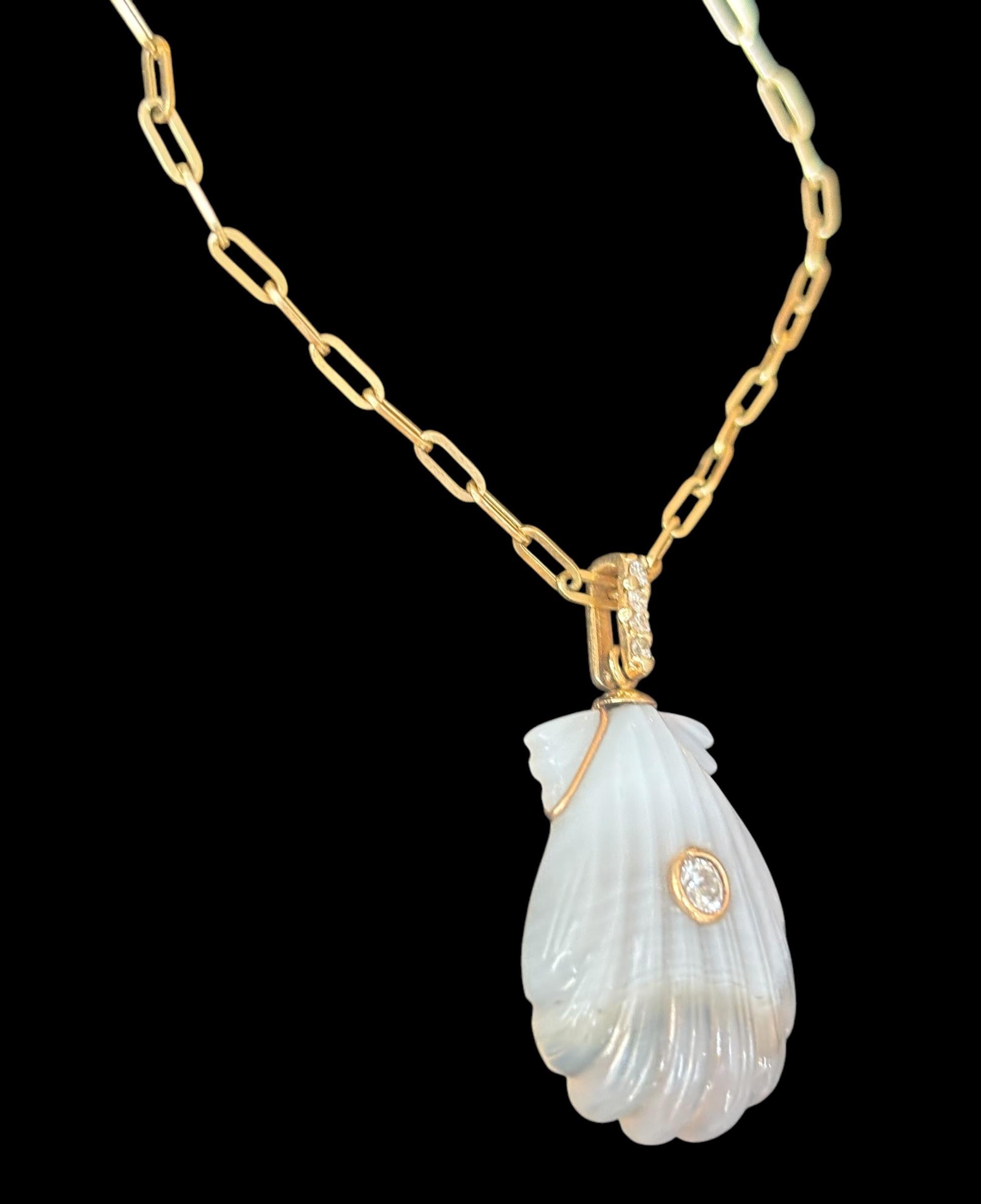 LAGUNA AGATE SHELL NECKLACE, Center Diamond, Diamond Bail on 14k Paperclip Chain For Sale 5