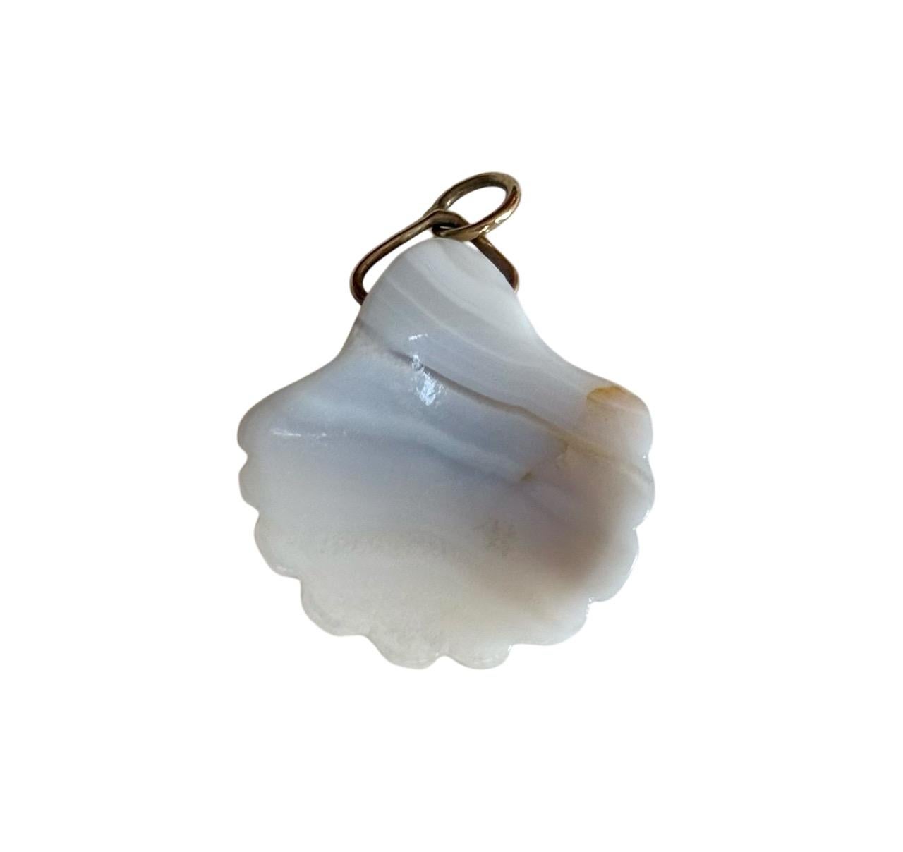LAGUNA AGATE SHELL PENDANT, avec spinelle et or 14 carats en vente 2