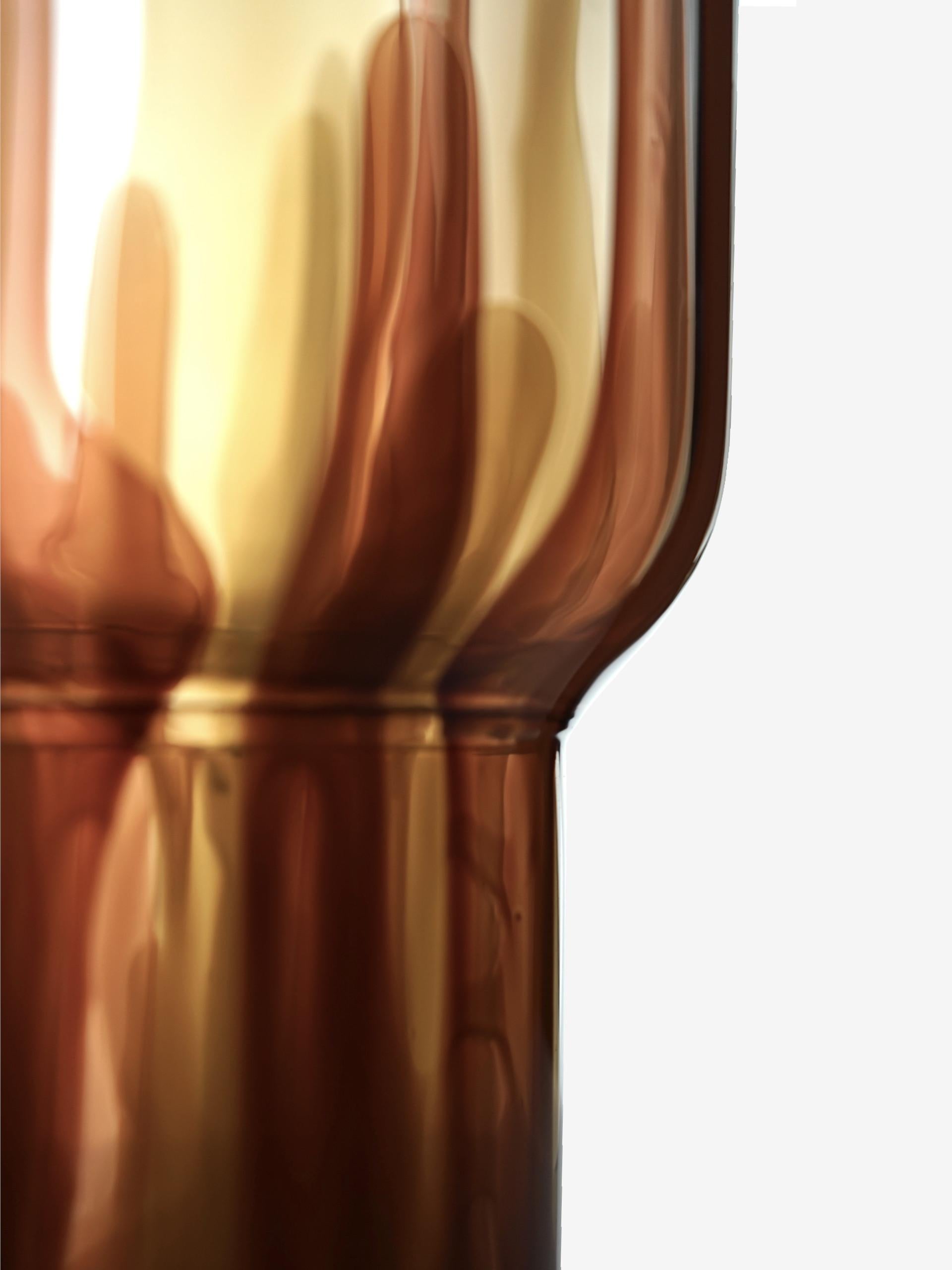 Peint à la main Vase en verre fait main, Laguna brown, Kanz en vente