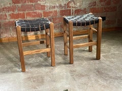 Taburete de mostrador Laguna Piel curtida vegetal con tinte sangre de buey Rosa Morada