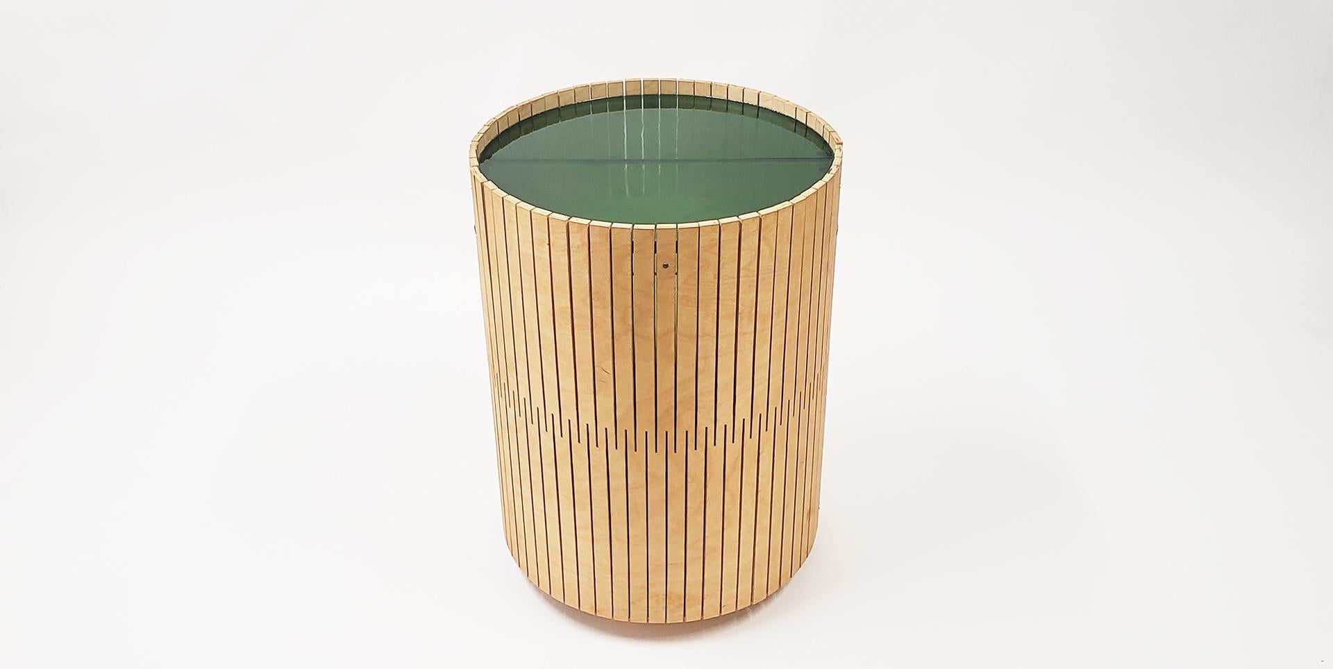Laguna Table was designed for people who appreciate multifunctional furniture. At 18