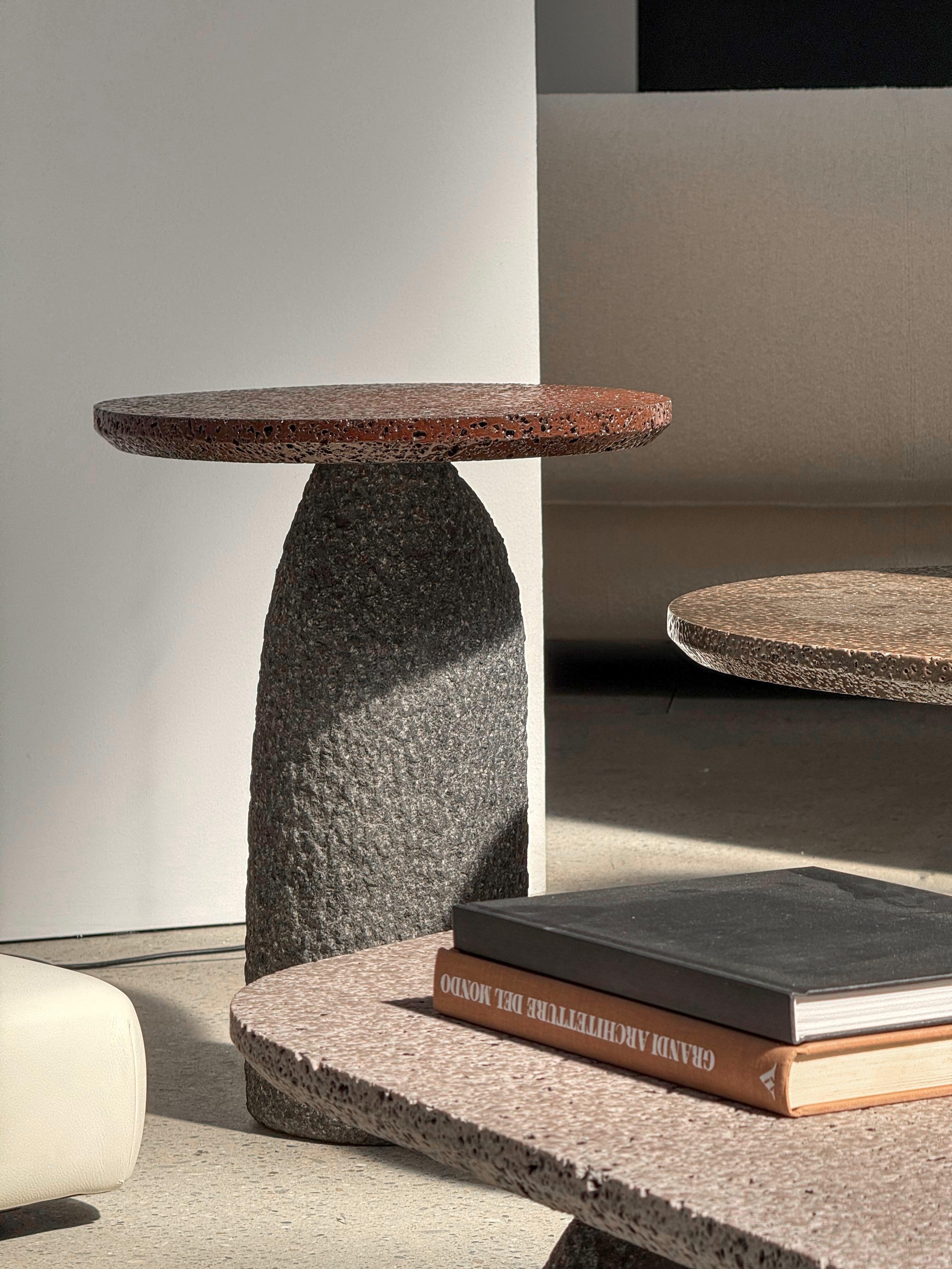 Mesa auxiliar Lahar Piedra en venta