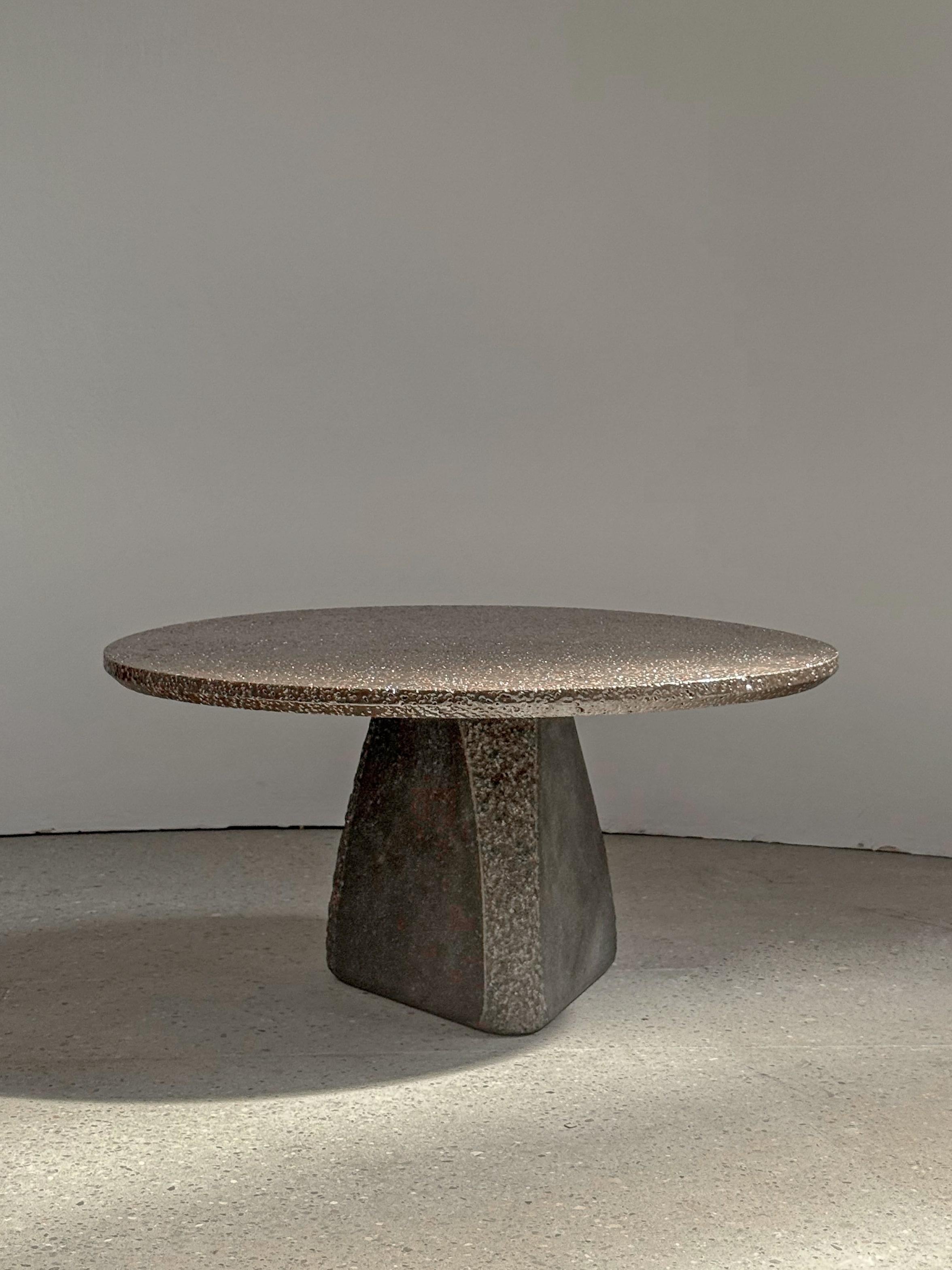 Mesa Lahar Mediana Contemporáneo en venta