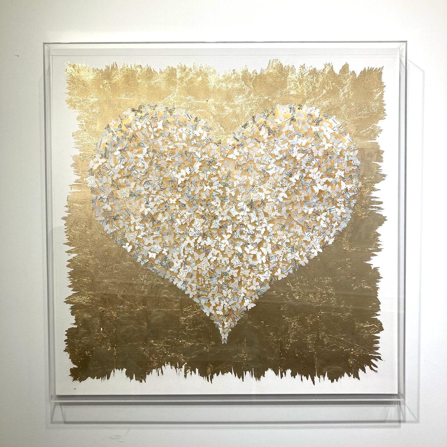 Peinture de papillons sur toile « Come Together - Gold Leaf Heart » (Come Together - Heart en feuille d'or) 10