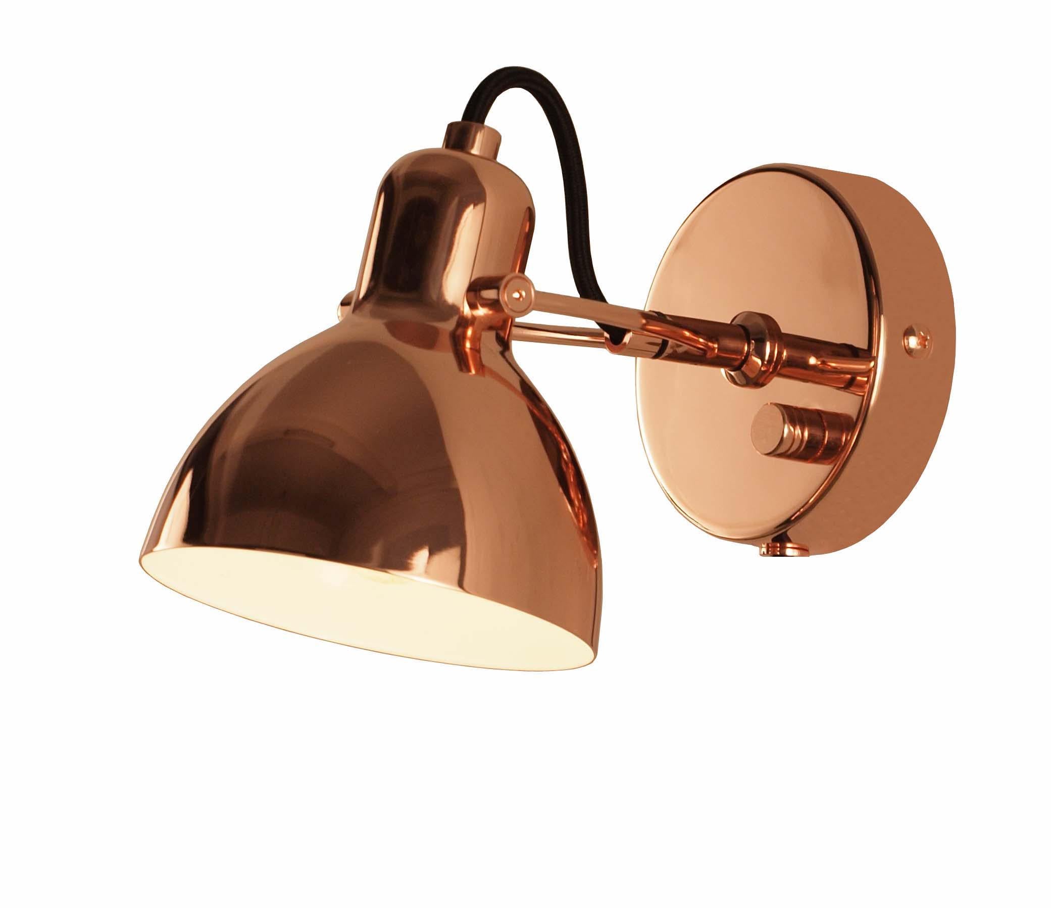 LAITO collection is a tribute to vintage designs. Inherited the classical streamline, LAITO MINI Wall Sconce amends the size to be more flexible in especially limited spaces.

Material:
steel

Color:
Matt brass / Copper / Chrome

Light