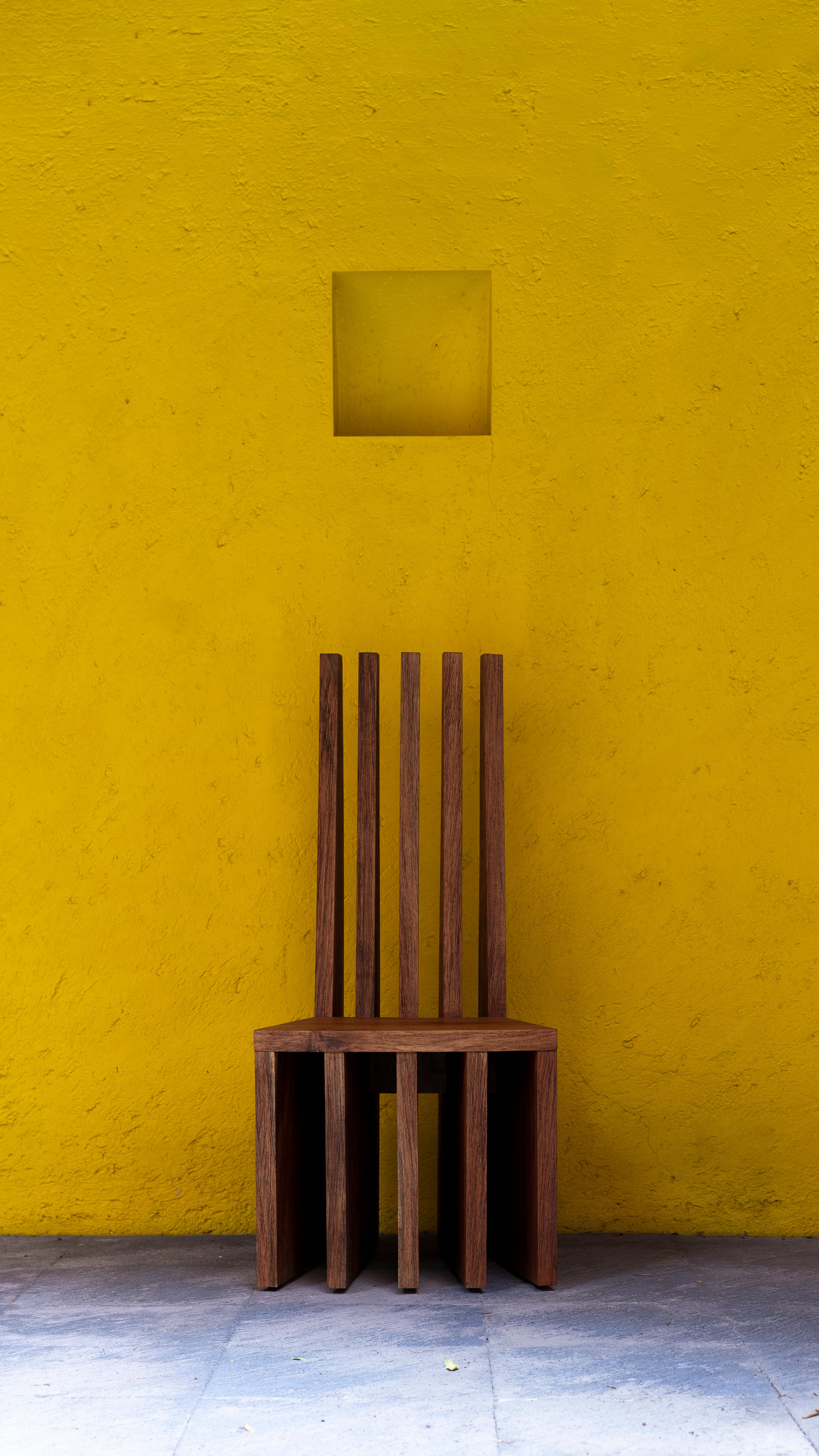 Laja Chair · Indoors Teak by Perso · Currently in stock In New Condition For Sale In Juarez, Mexico City