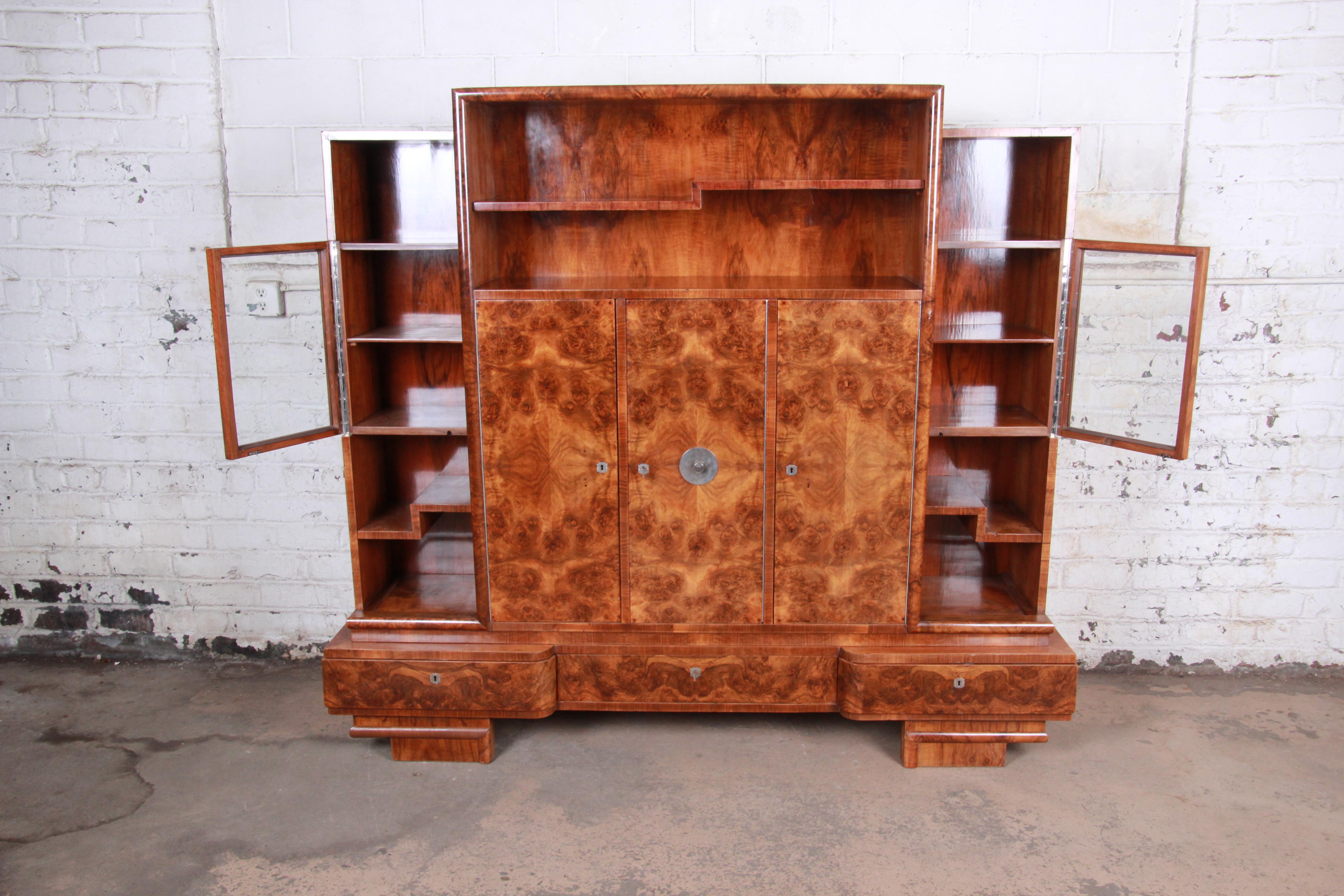 Lajos Kozma Art Deco Burled Rosewood Bookcase Wall Unit or Bar Cabinet, 1930s In Good Condition In South Bend, IN