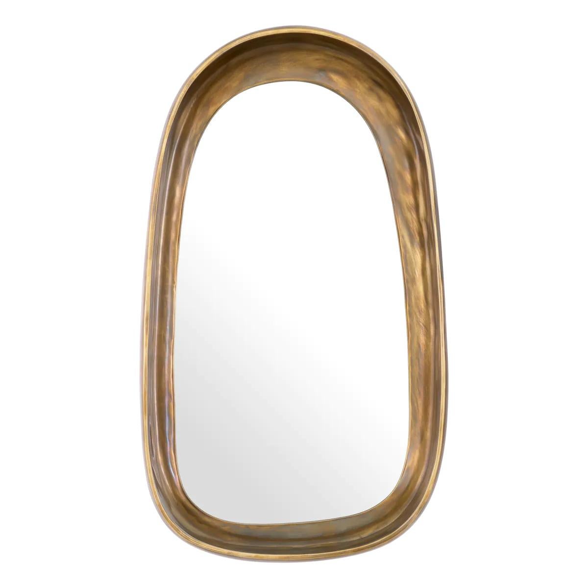 Mirror Lake Large with aluminium frame in 
vintage brass finish and with mirror glass.


