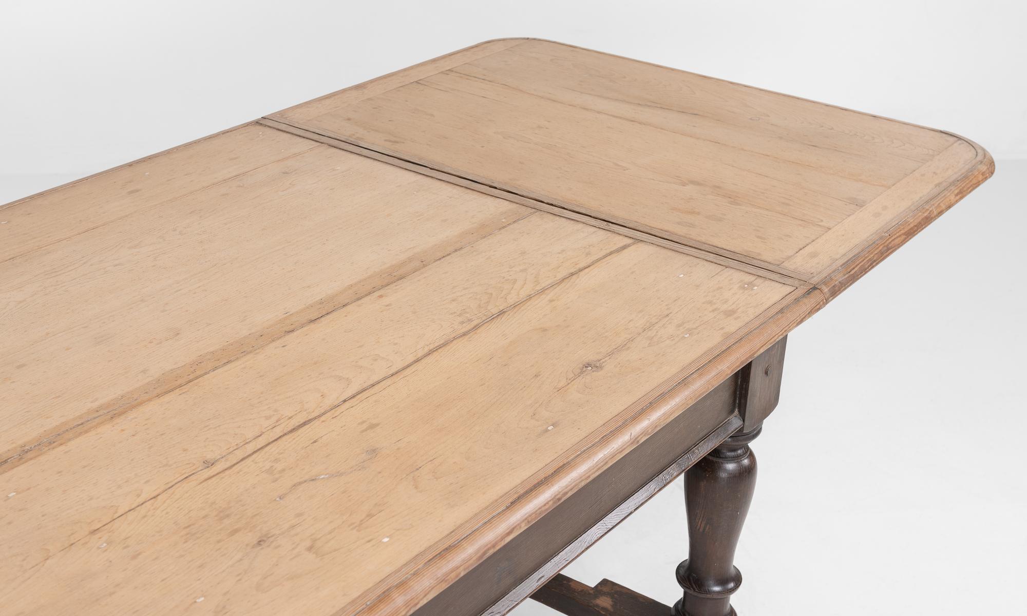 Carved Lakeland Country Pine Dining Table, England, circa 1890