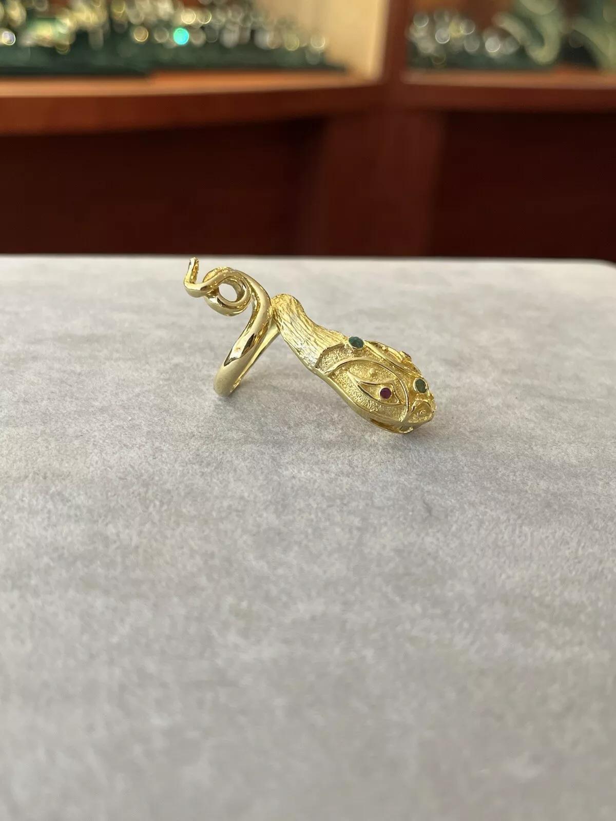 Lalalounis Snake Ring with Ruby and Emeralds in 18k Yellow Gold For Sale 2