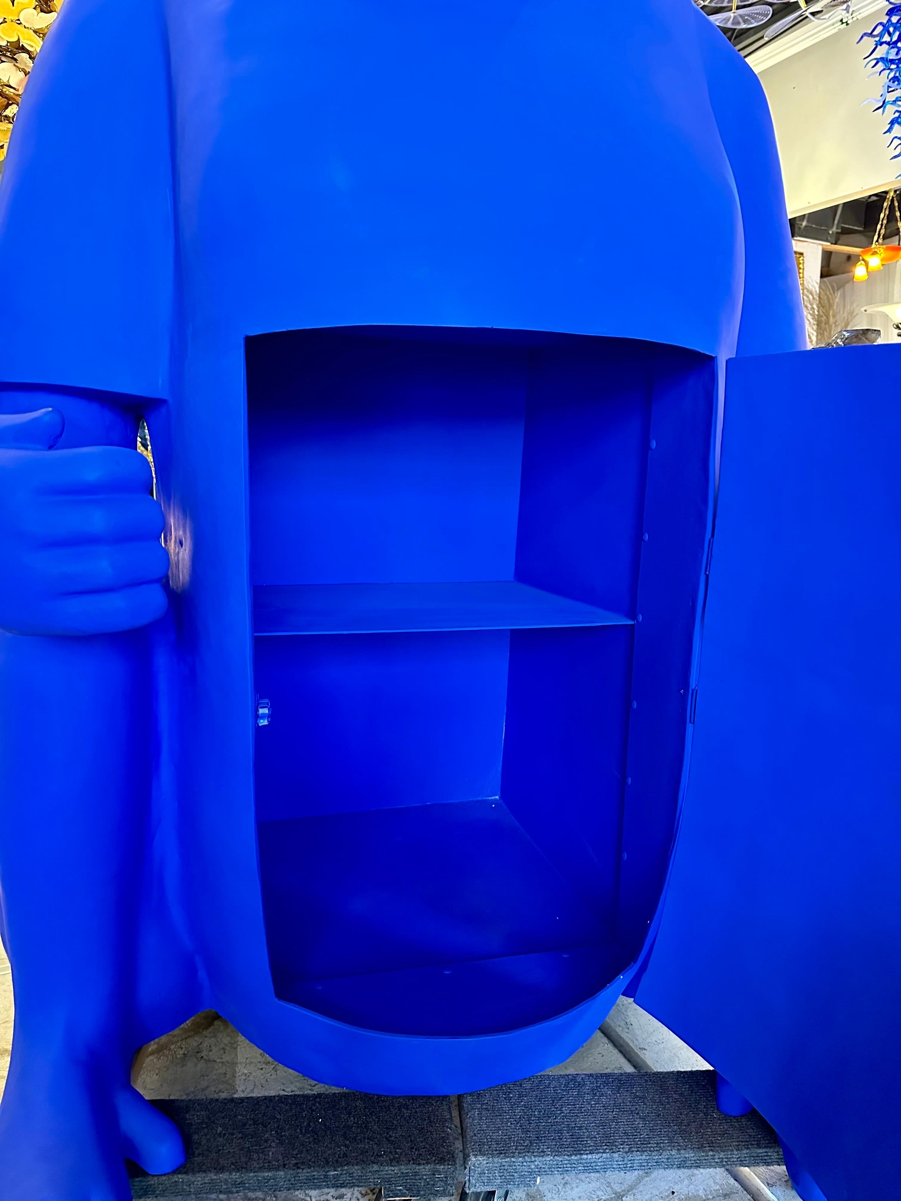 Lalanne Style Life Size Ape Shaped Dry Bar in blu vibrante In condizioni buone in vendita a Miami, FL