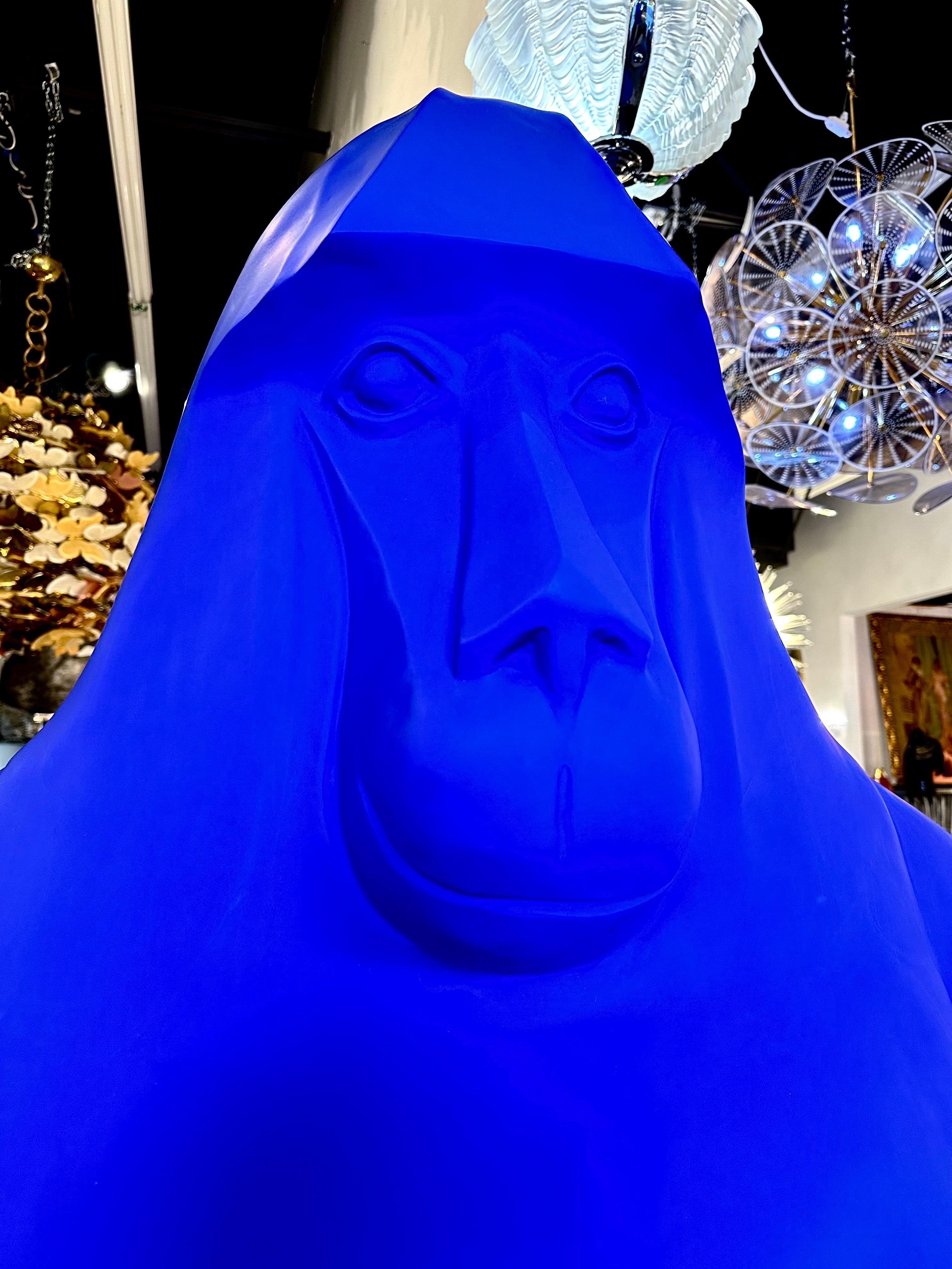 Metallo Lalanne Style Life Size Ape Shaped Dry Bar in blu vibrante in vendita