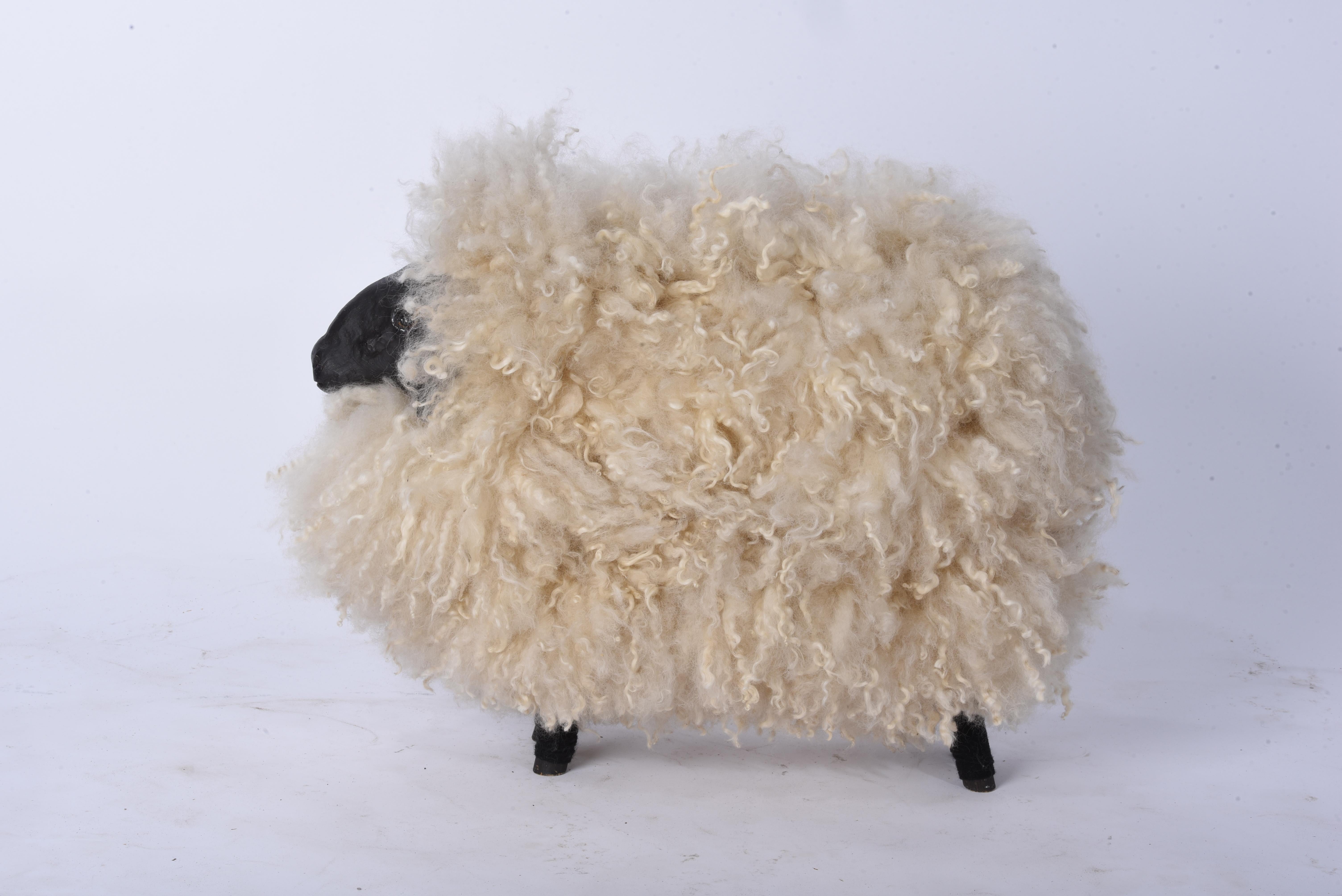 Sheep Sculpture Ottoman In Good Condition In Chicago, IL