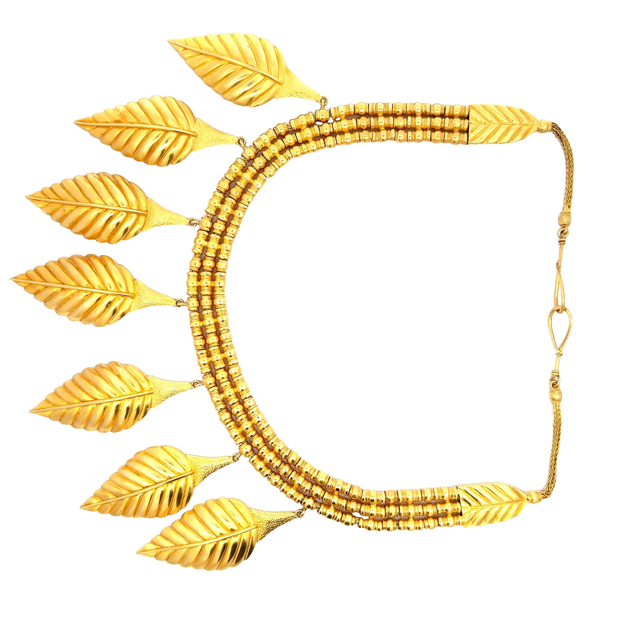 Lalaoonis VinLalaoonis Vintage 156.30 Grams 24 Karat Yellow Gold Choker Necklace In Good Condition For Sale In New York, NY